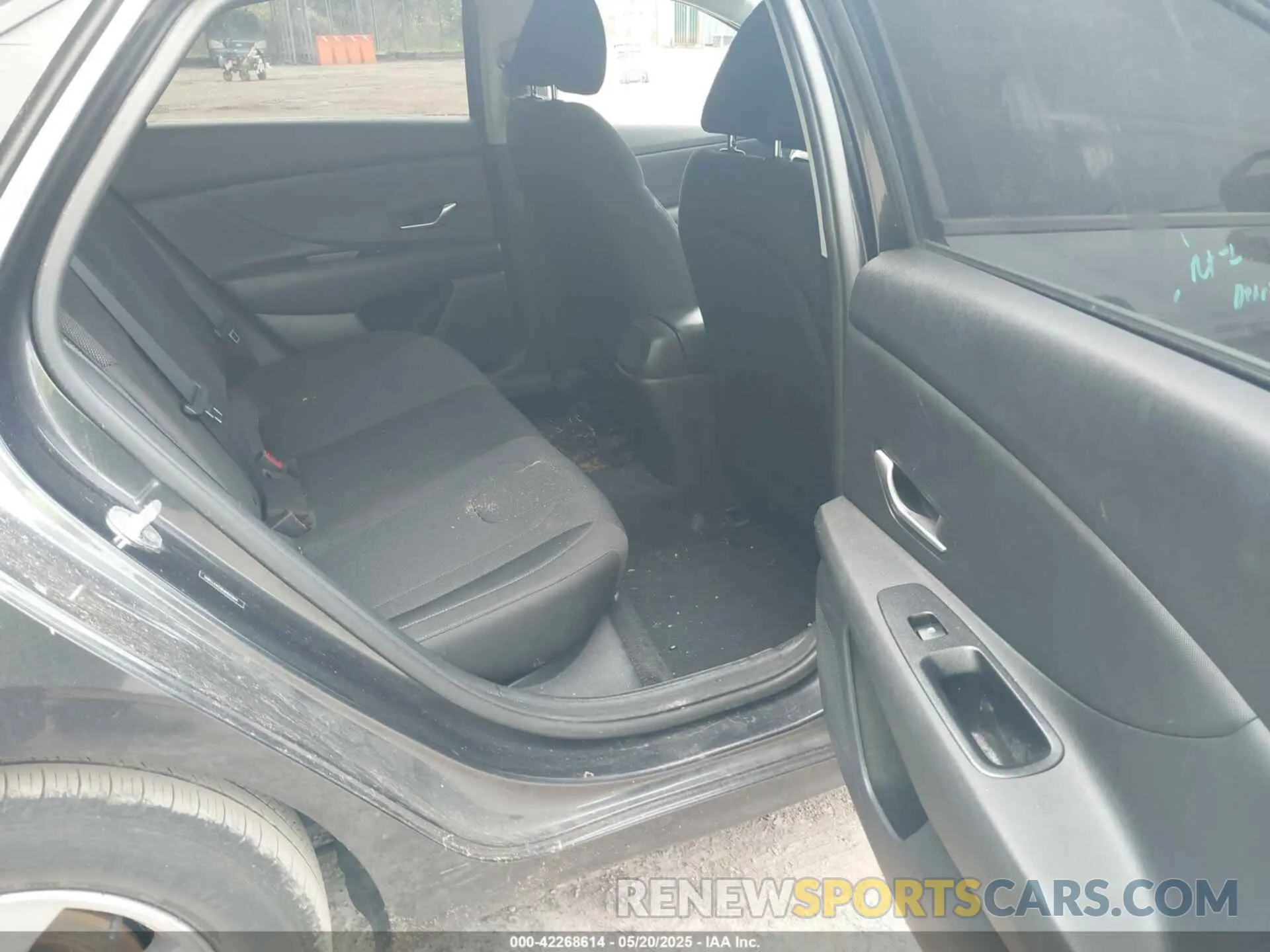 8 fotografías del automóvil dañado 5NPLL4AG0MH034844 HYUNDAI ELANTRA 2021