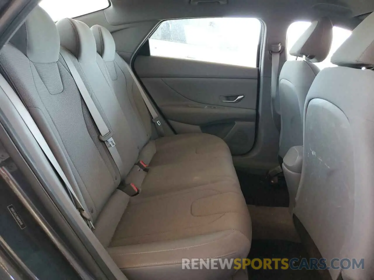 10 fotografías del automóvil dañado 5NPLL4AG2MH014448 HYUNDAI ELANTRA 2021
