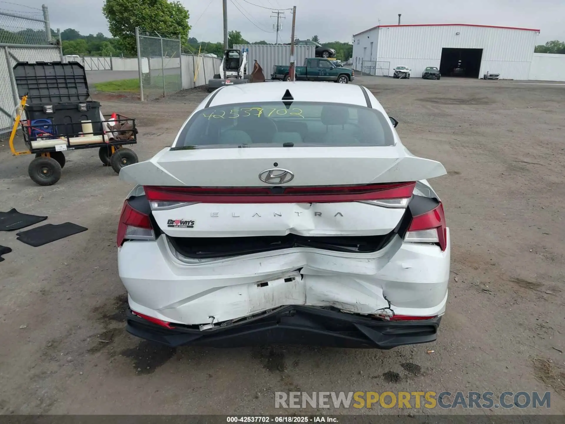16 fotografías del automóvil dañado 5NPLL4AG2MH015857 HYUNDAI ELANTRA 2021