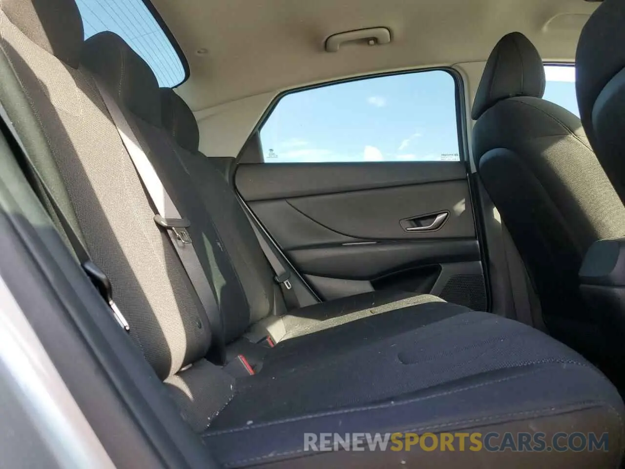 10 fotografías del automóvil dañado 5NPLL4AG4MH037763 HYUNDAI ELANTRA 2021