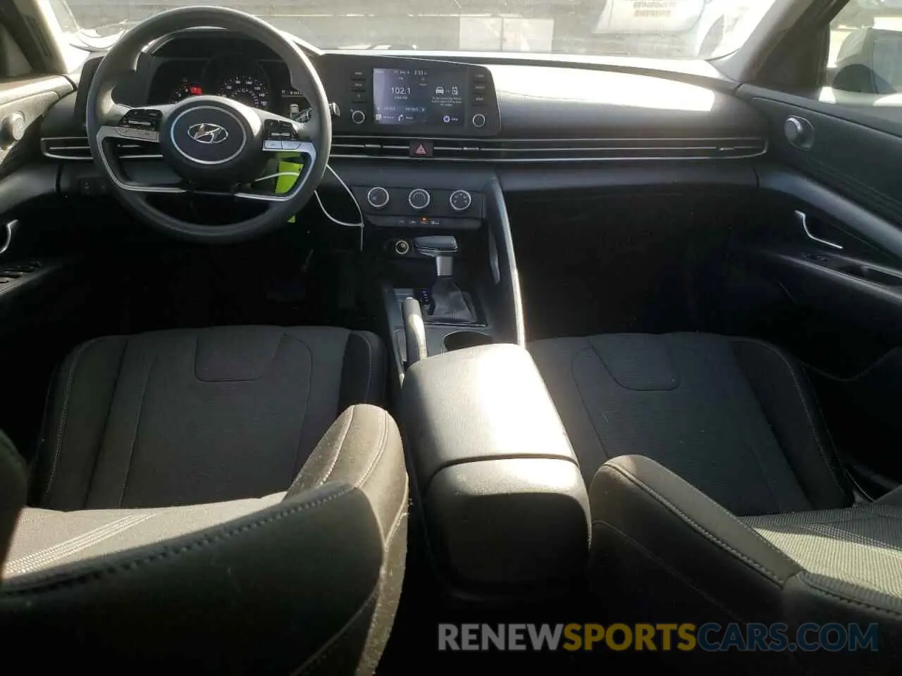 8 fotografías del automóvil dañado 5NPLL4AG4MH037763 HYUNDAI ELANTRA 2021