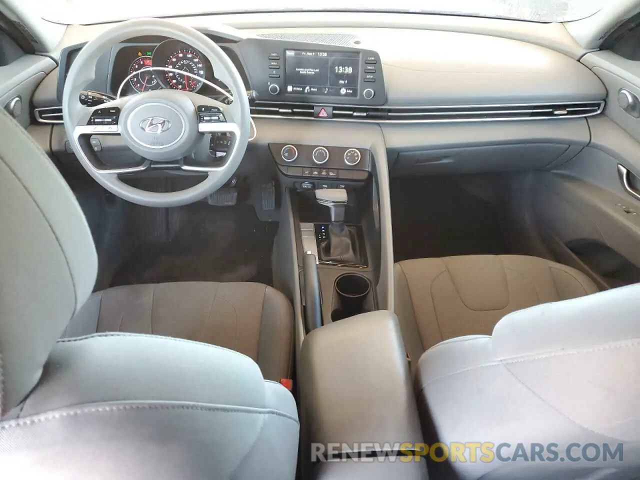 8 fotografías del automóvil dañado 5NPLL4AG5MH012368 HYUNDAI ELANTRA 2021
