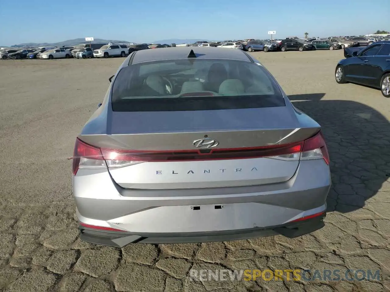 6 fotografías del automóvil dañado 5NPLL4AG6MH032032 HYUNDAI ELANTRA 2021