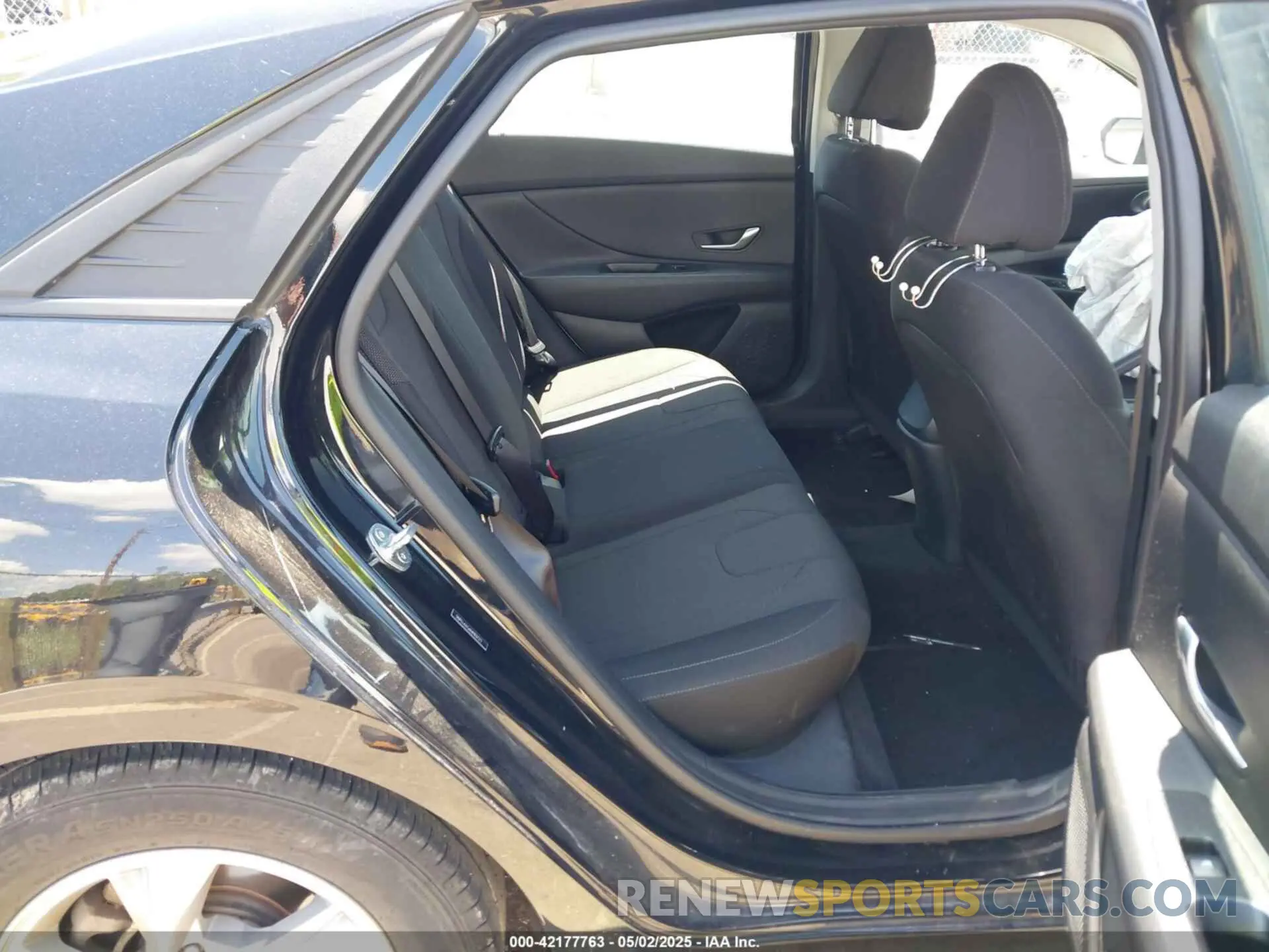 8 fotografías del automóvil dañado 5NPLL4AG6MH037277 HYUNDAI ELANTRA 2021