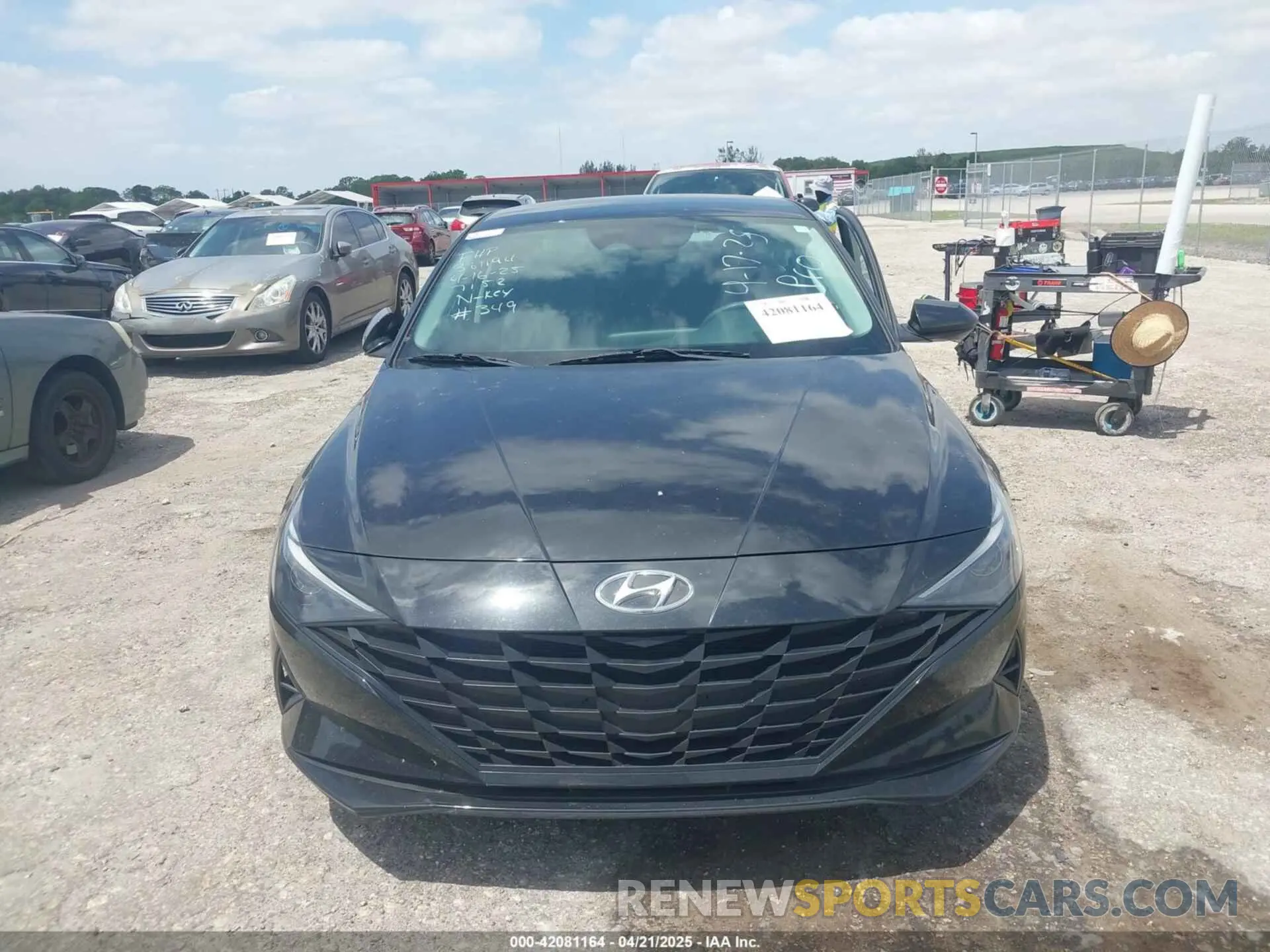 11 fotografías del automóvil dañado 5NPLL4AG8MH037152 HYUNDAI ELANTRA 2021