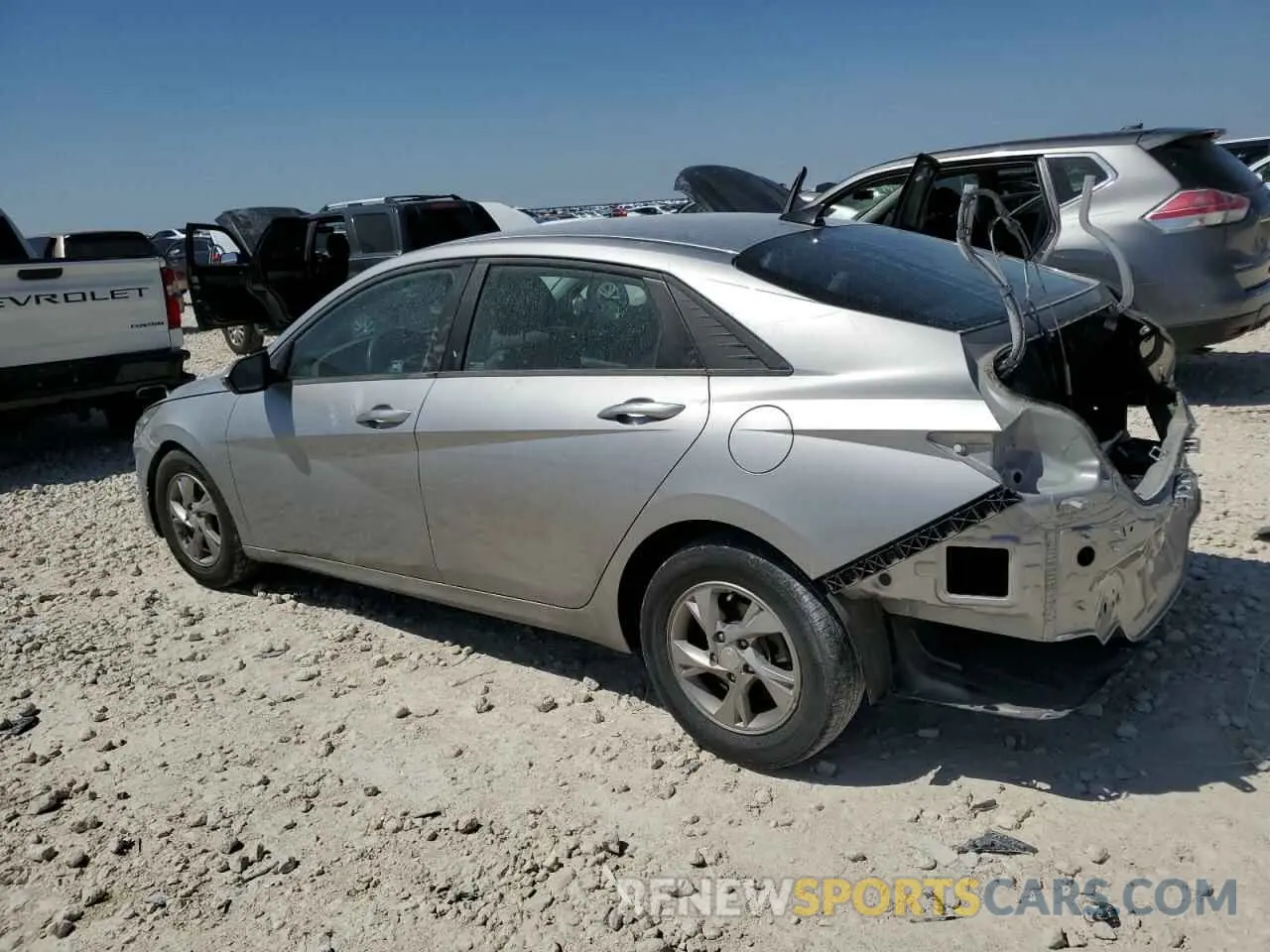2 fotografías del automóvil dañado 5NPLL4AG9MH036138 HYUNDAI ELANTRA 2021
