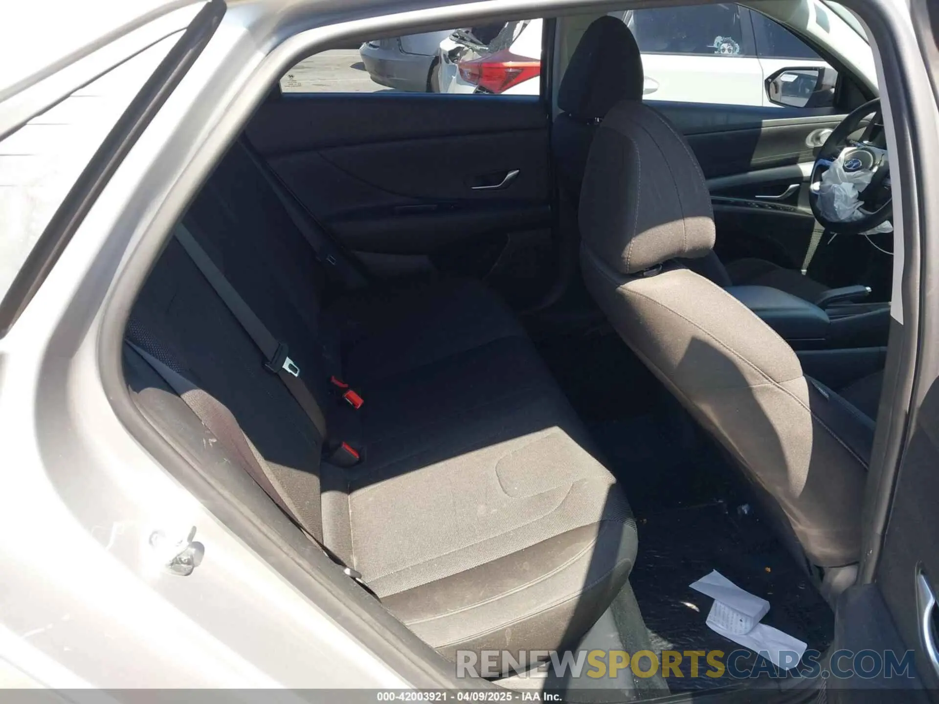 8 fotografías del automóvil dañado 5NPLL4AGXMH041042 HYUNDAI ELANTRA 2021