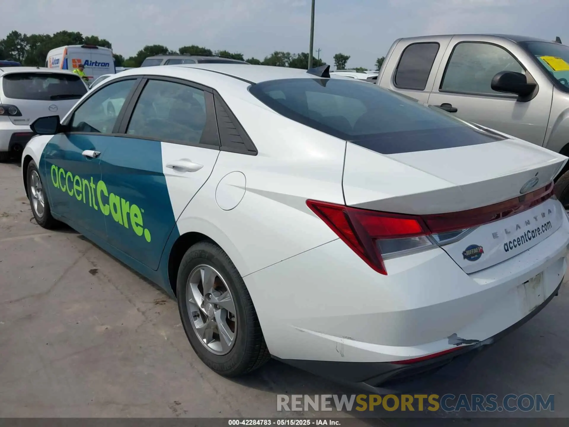 3 fotografías del automóvil dañado 5NPLL4AGXMH049299 HYUNDAI ELANTRA 2021