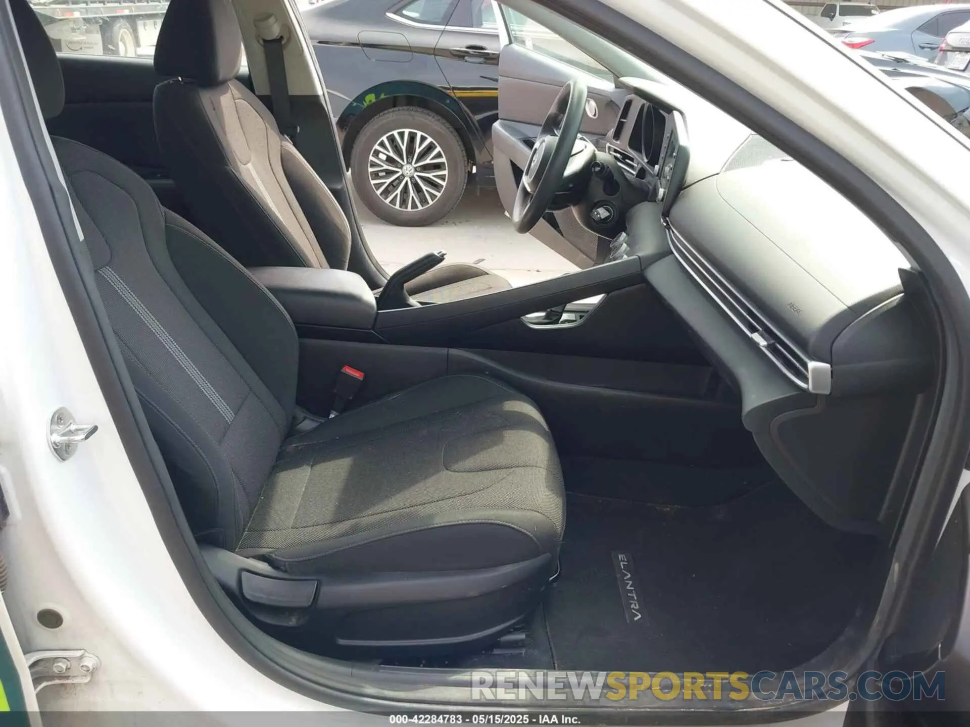 5 fotografías del automóvil dañado 5NPLL4AGXMH049299 HYUNDAI ELANTRA 2021