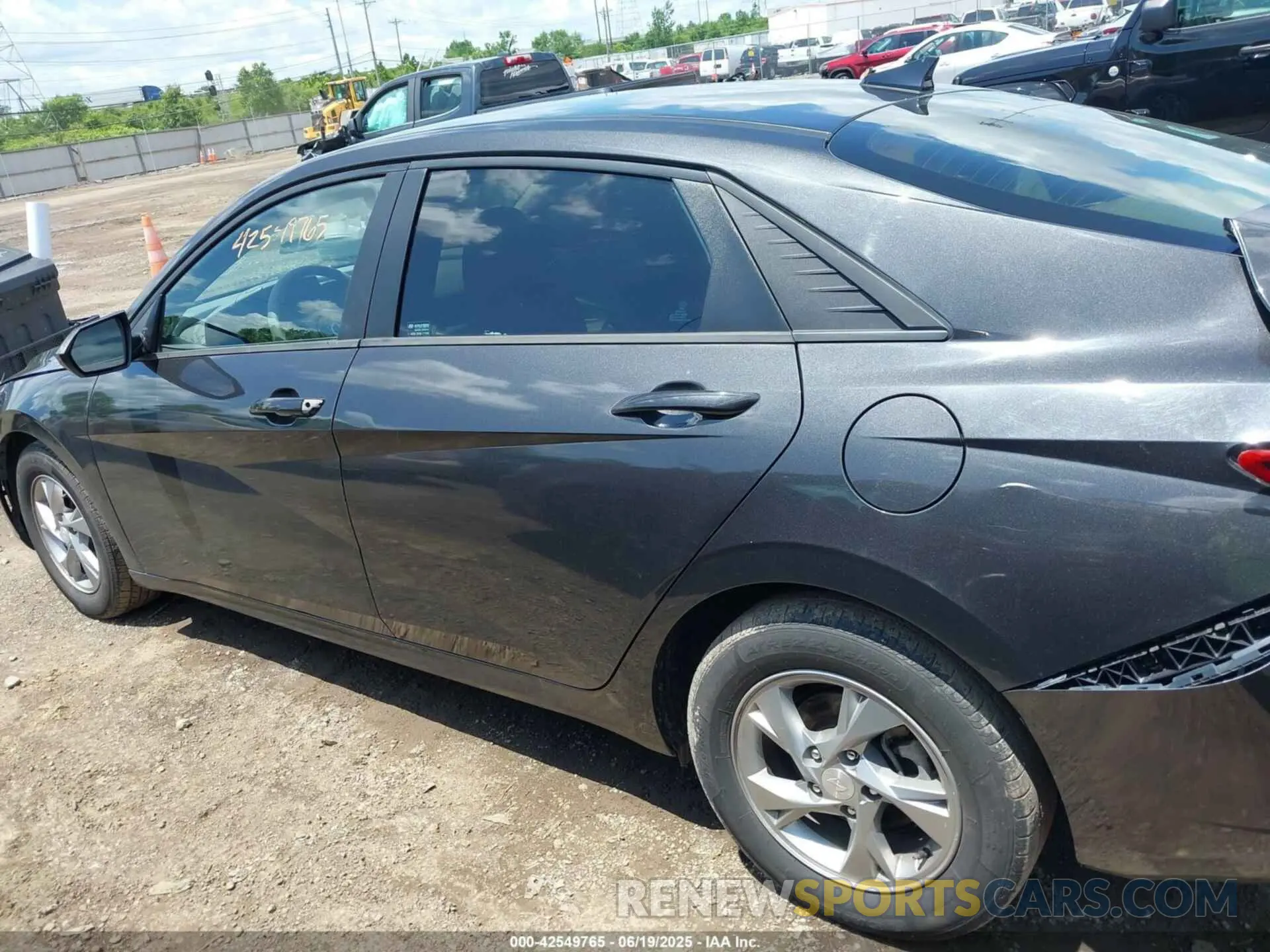 15 fotografías del automóvil dañado 5NPLL4AGXMH050534 HYUNDAI ELANTRA 2021