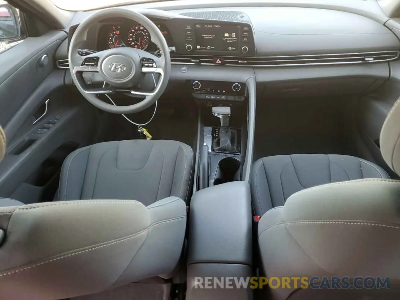 8 fotografías del automóvil dañado 5NPLM4AG0MH051446 HYUNDAI ELANTRA 2021