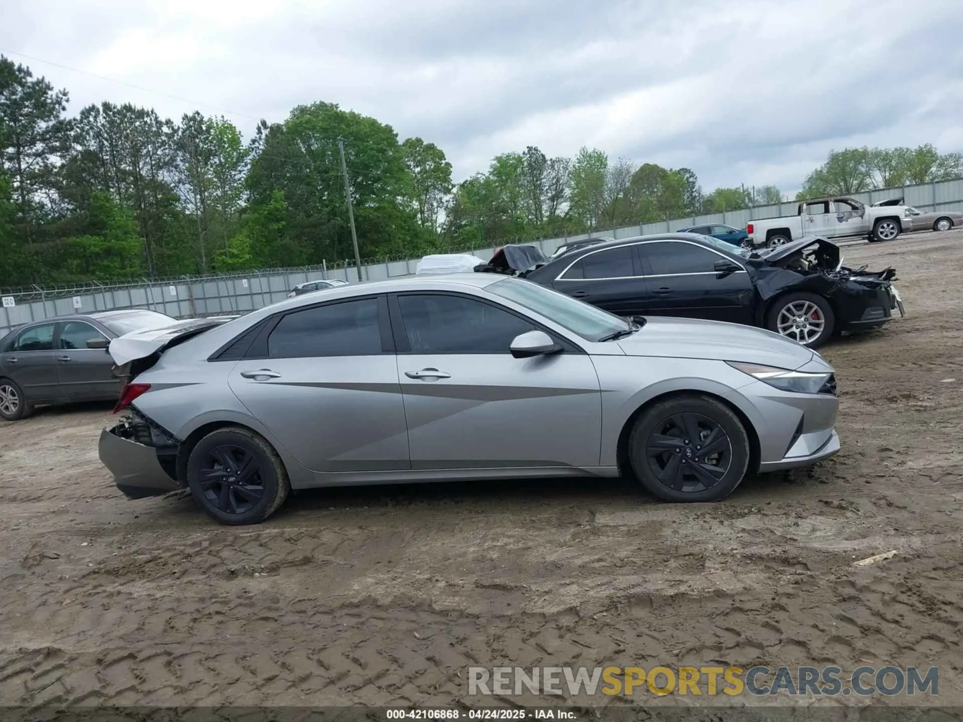 13 fotografías del automóvil dañado 5NPLM4AG1MH008475 HYUNDAI ELANTRA 2021