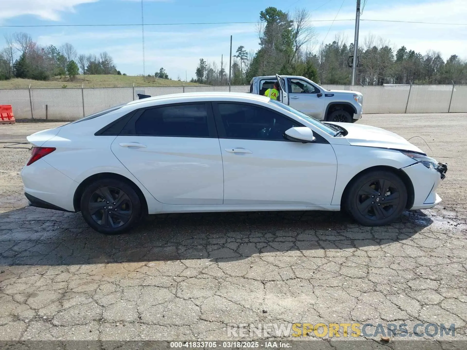 13 fotografías del automóvil dañado 5NPLM4AG1MH025762 HYUNDAI ELANTRA 2021