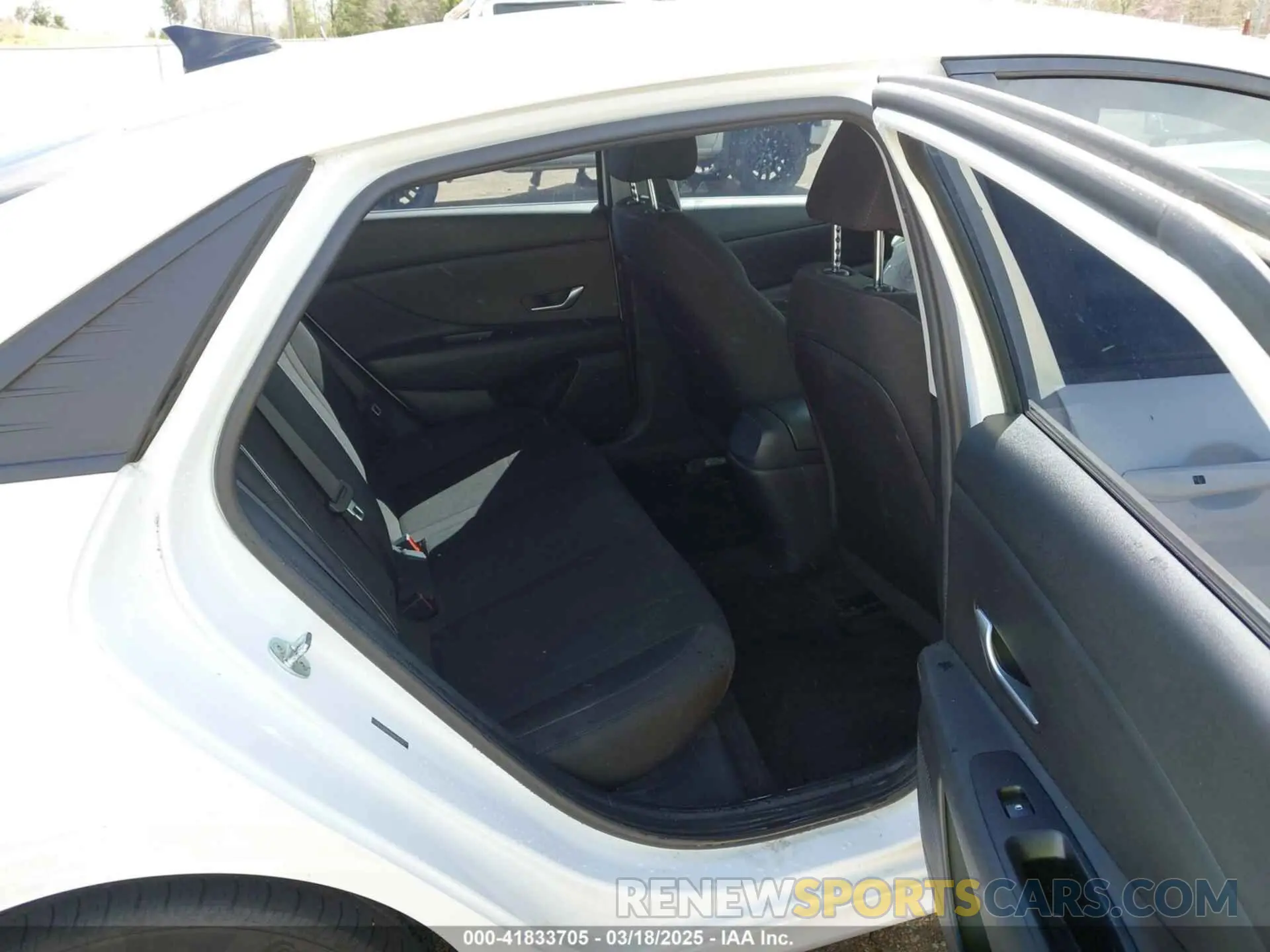 8 fotografías del automóvil dañado 5NPLM4AG1MH025762 HYUNDAI ELANTRA 2021