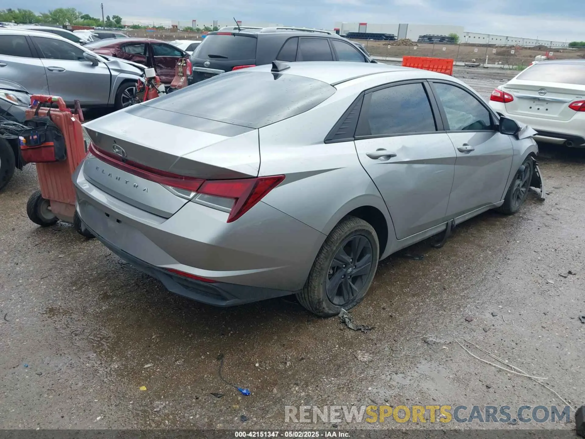 4 fotografías del automóvil dañado 5NPLM4AG1MH030055 HYUNDAI ELANTRA 2021