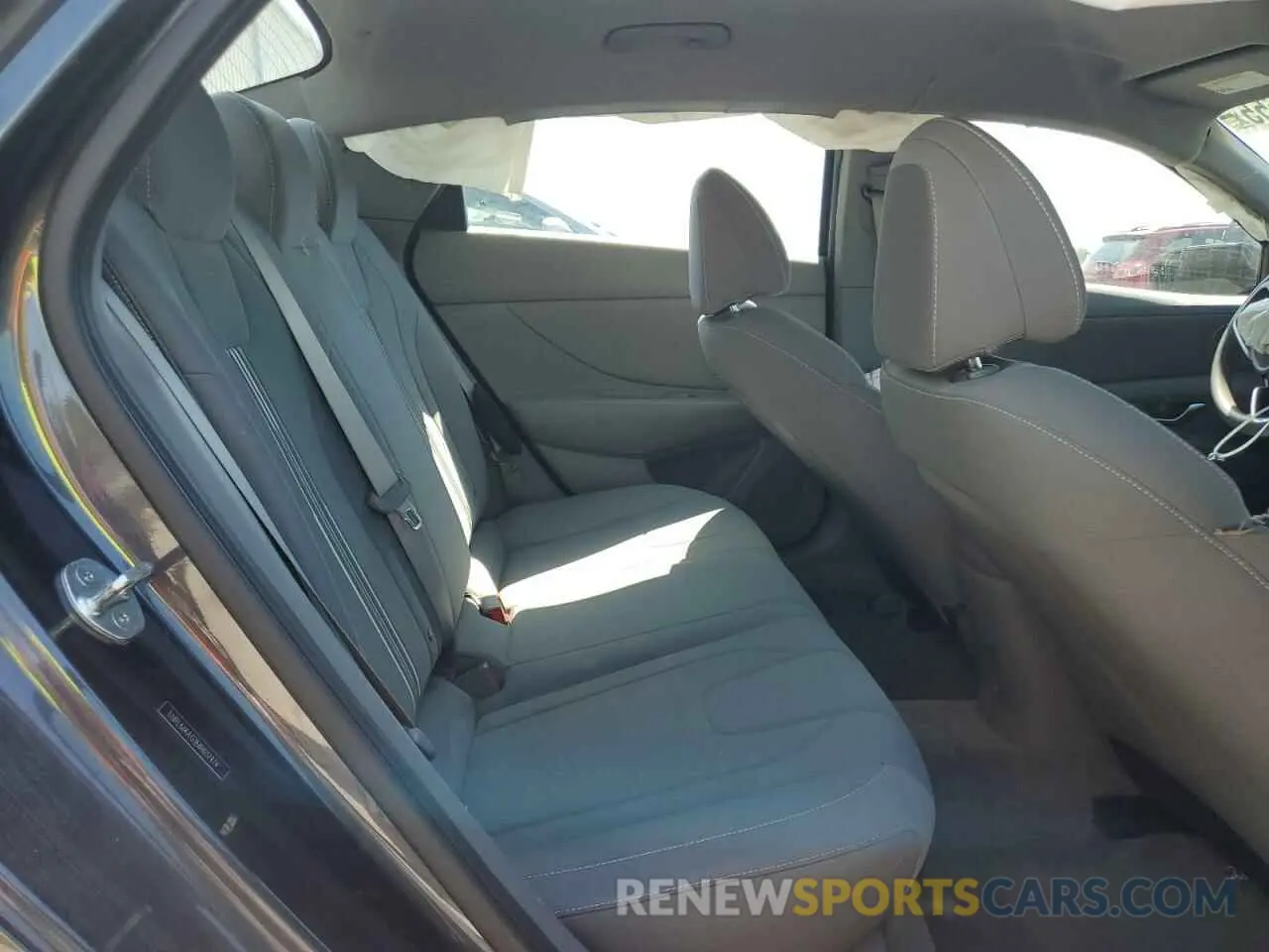 11 fotografías del automóvil dañado 5NPLM4AG1MH037474 HYUNDAI ELANTRA 2021