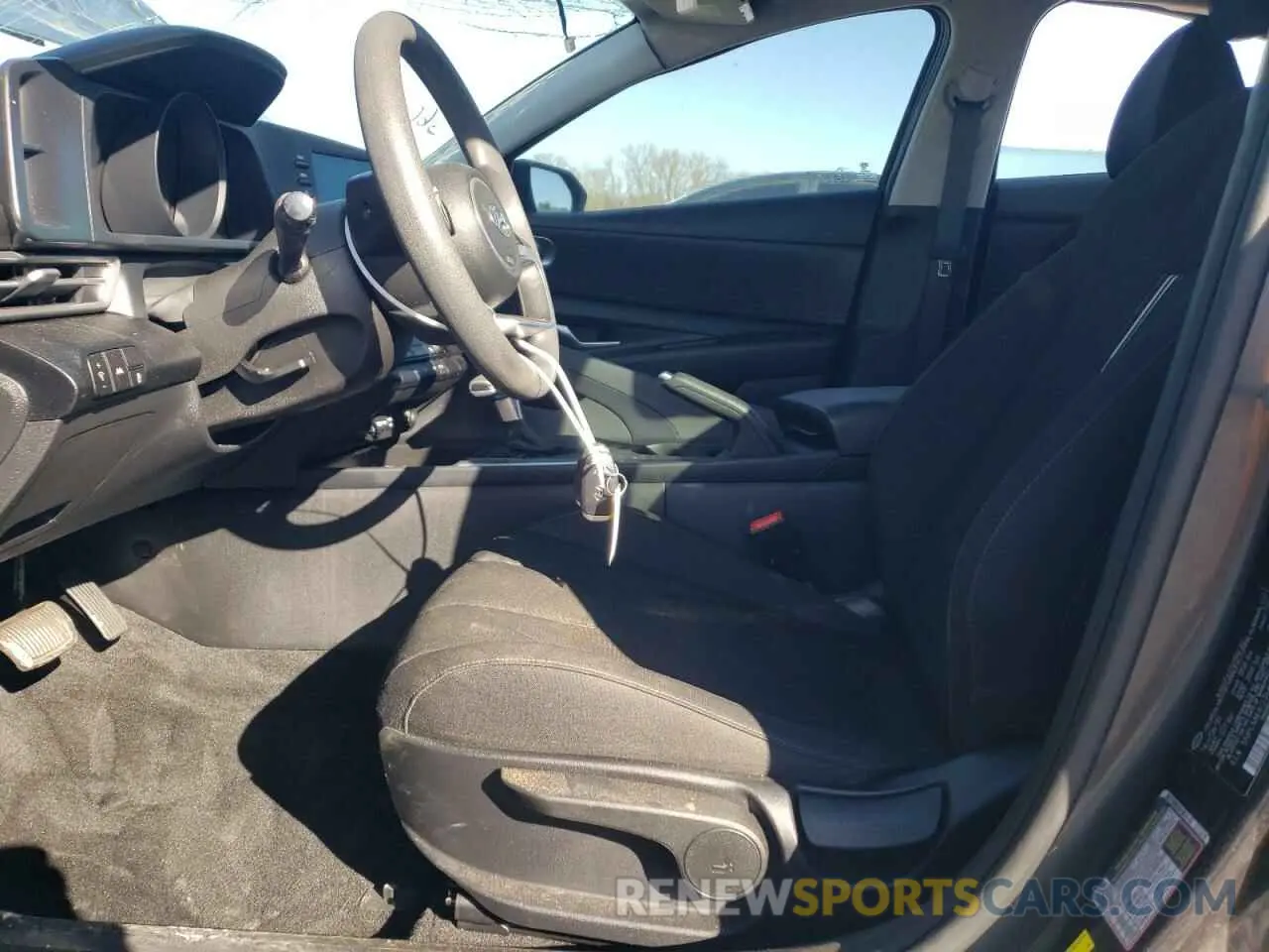 7 fotografías del automóvil dañado 5NPLM4AG3MH009790 HYUNDAI ELANTRA 2021