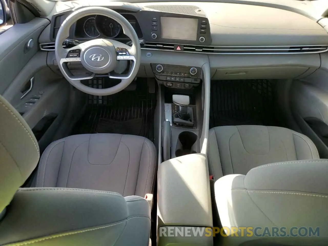 8 fotografías del automóvil dañado 5NPLM4AG3MH036200 HYUNDAI ELANTRA 2021