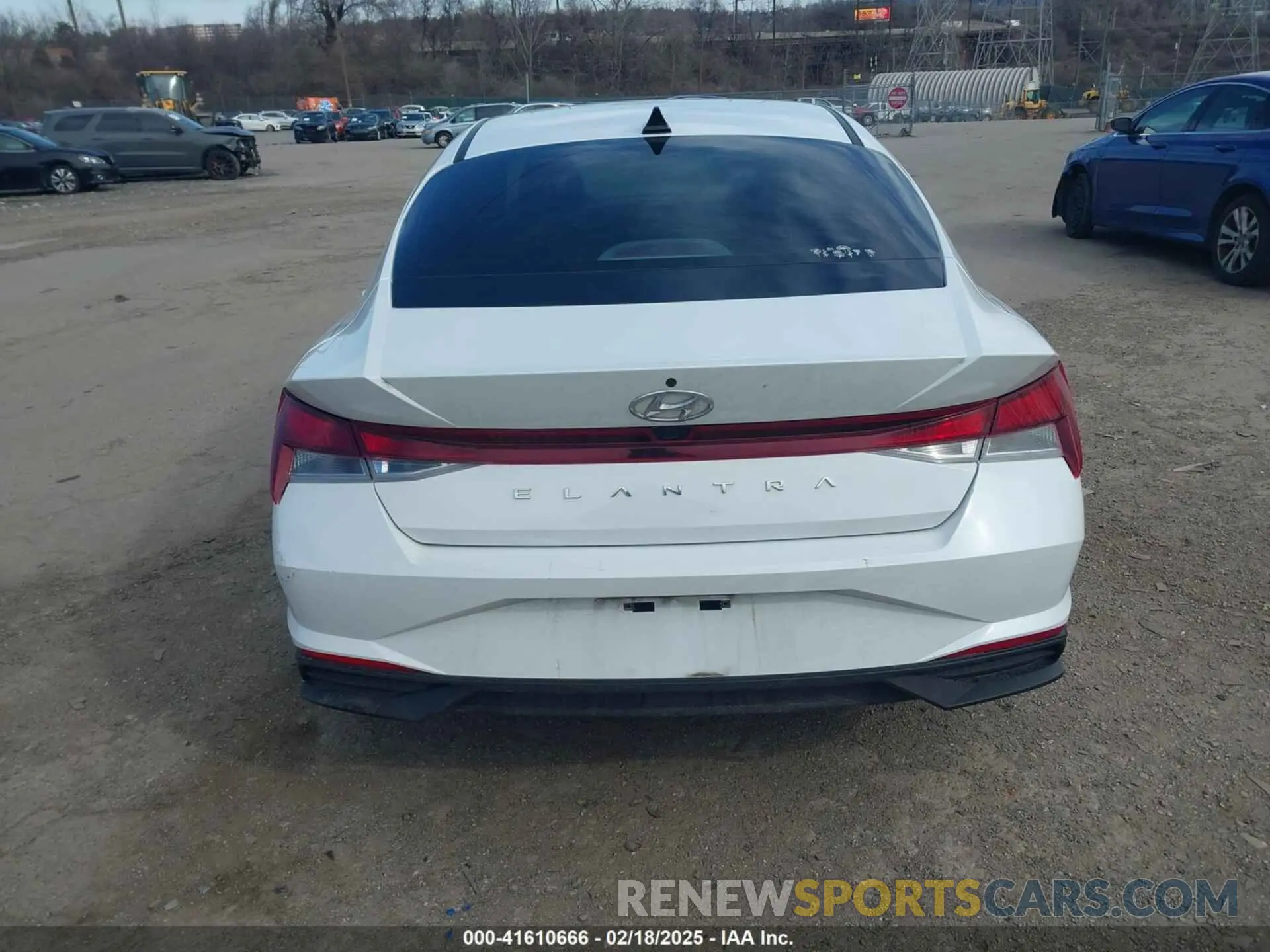17 fotografías del automóvil dañado 5NPLM4AG4MH004808 HYUNDAI ELANTRA 2021