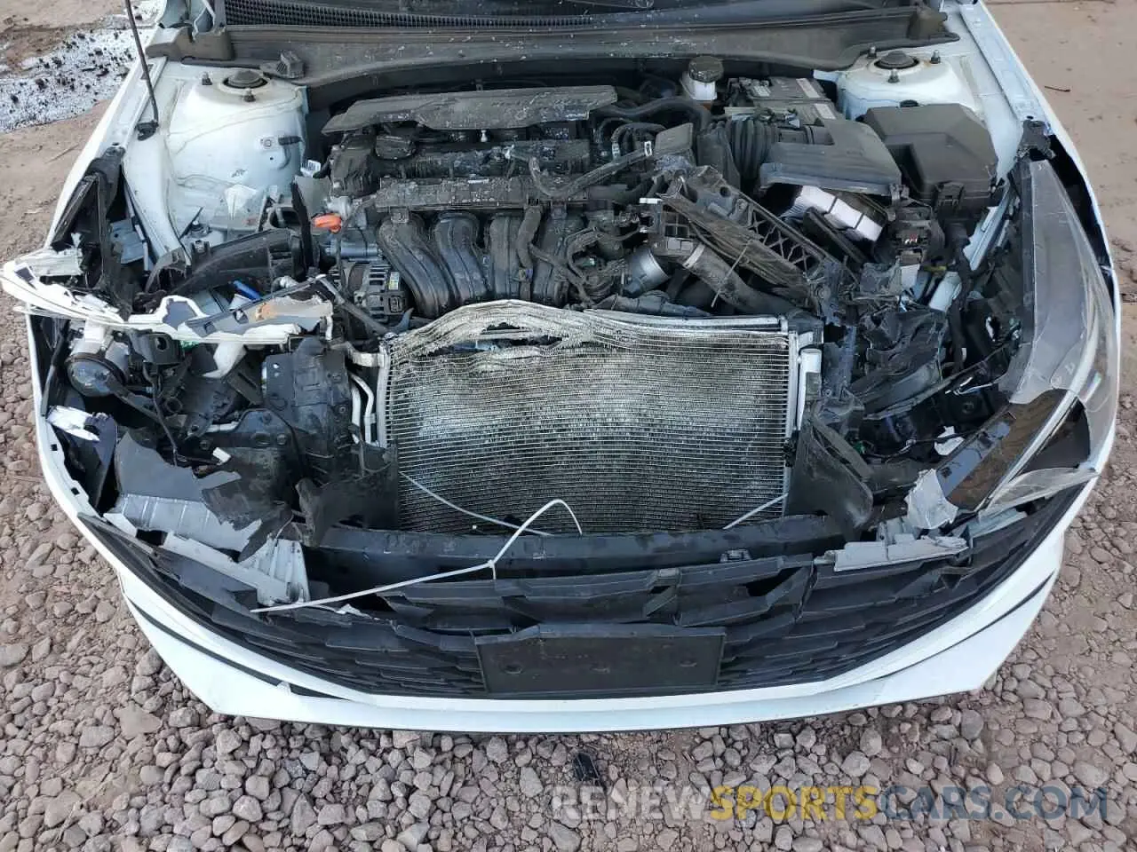 11 fotografías del automóvil dañado 5NPLM4AG4MH022595 HYUNDAI ELANTRA 2021