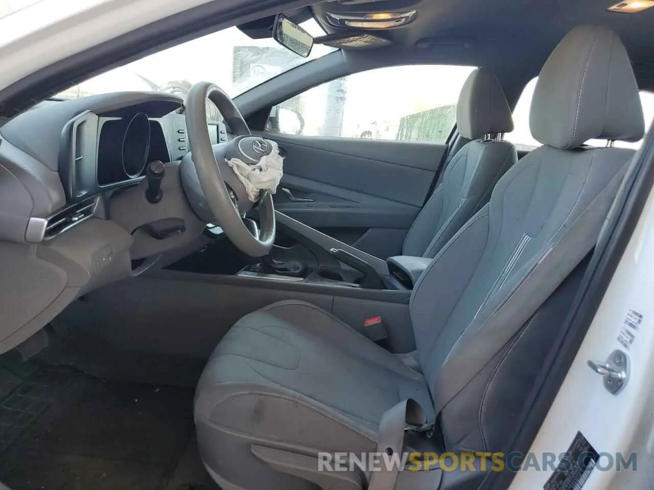 7 fotografías del automóvil dañado 5NPLM4AG4MH022595 HYUNDAI ELANTRA 2021
