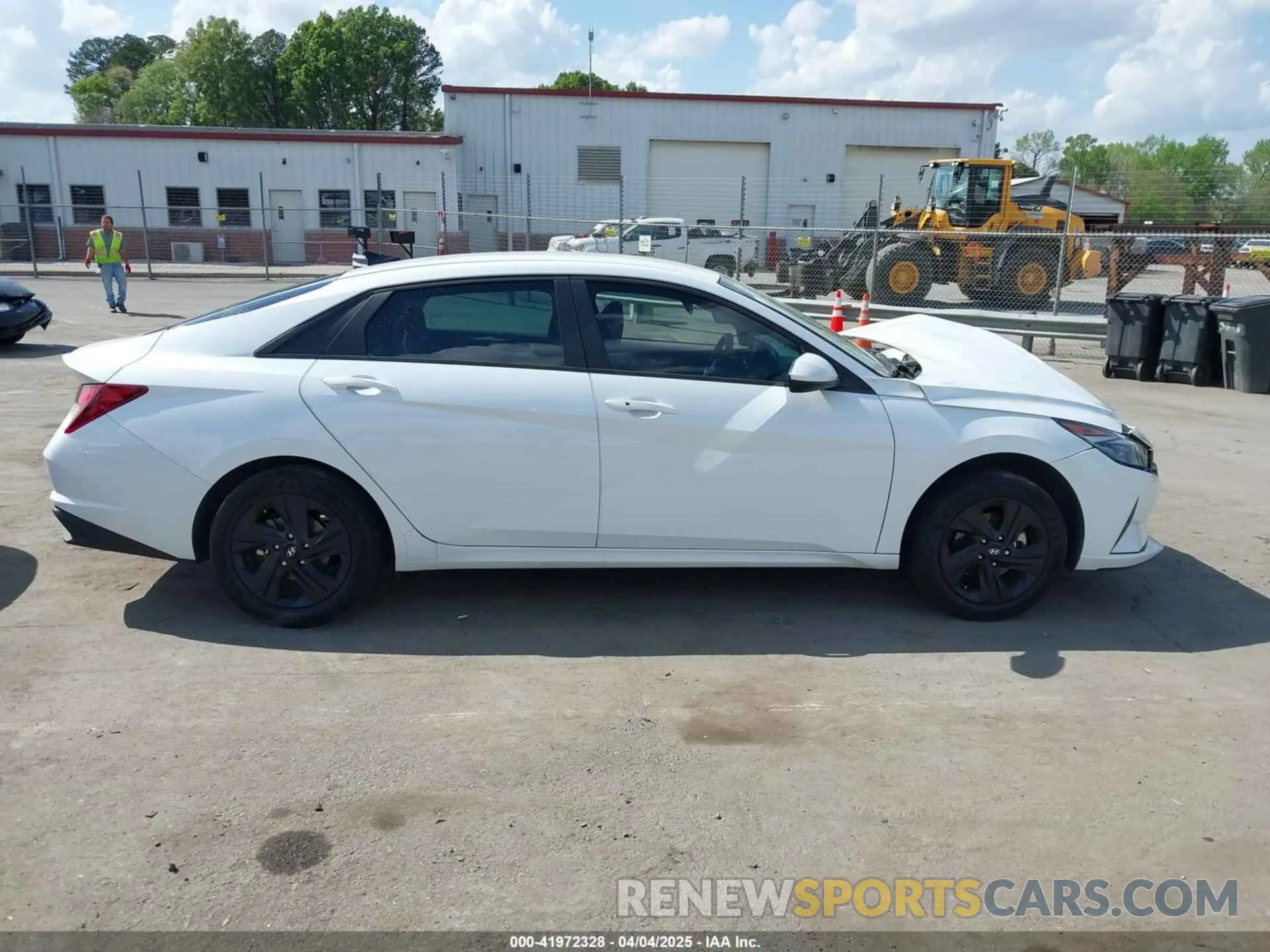 12 fotografías del automóvil dañado 5NPLM4AG5MH019642 HYUNDAI ELANTRA 2021
