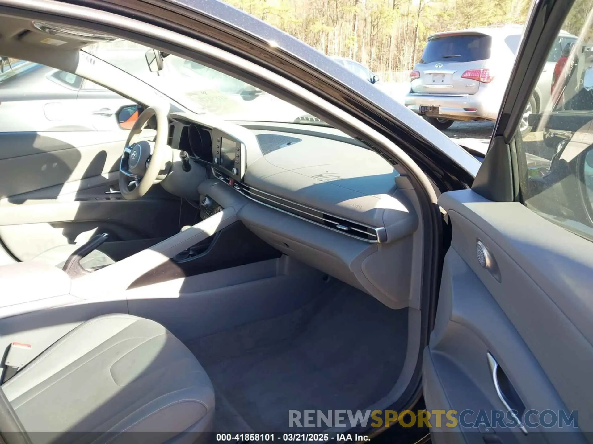 4 fotografías del automóvil dañado 5NPLM4AG6MH001022 HYUNDAI ELANTRA 2021