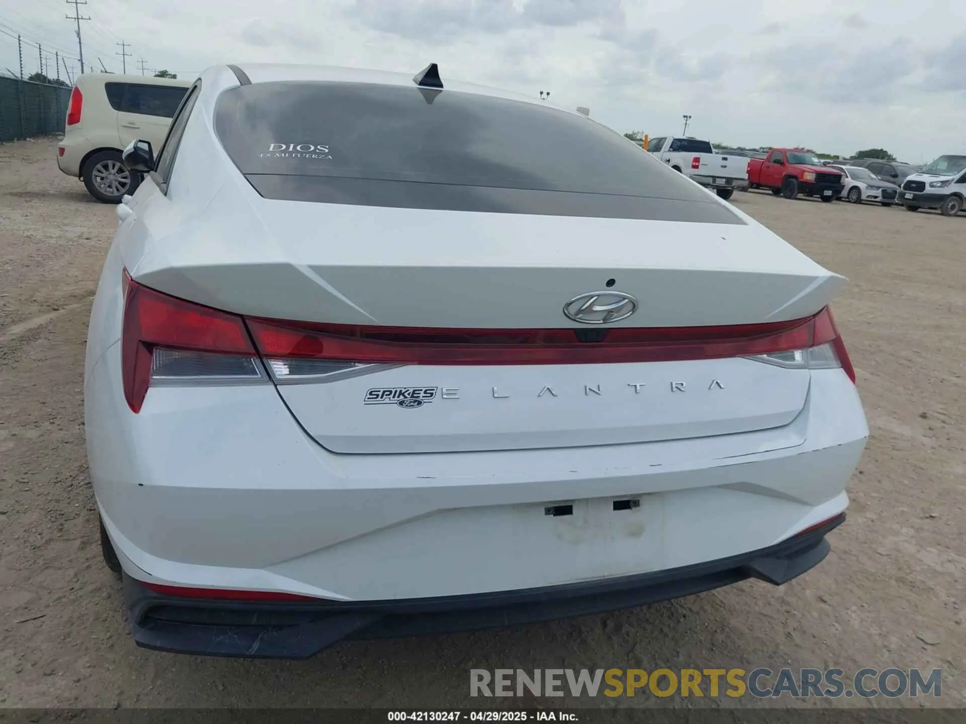 16 fotografías del automóvil dañado 5NPLM4AG6MH002610 HYUNDAI ELANTRA 2021