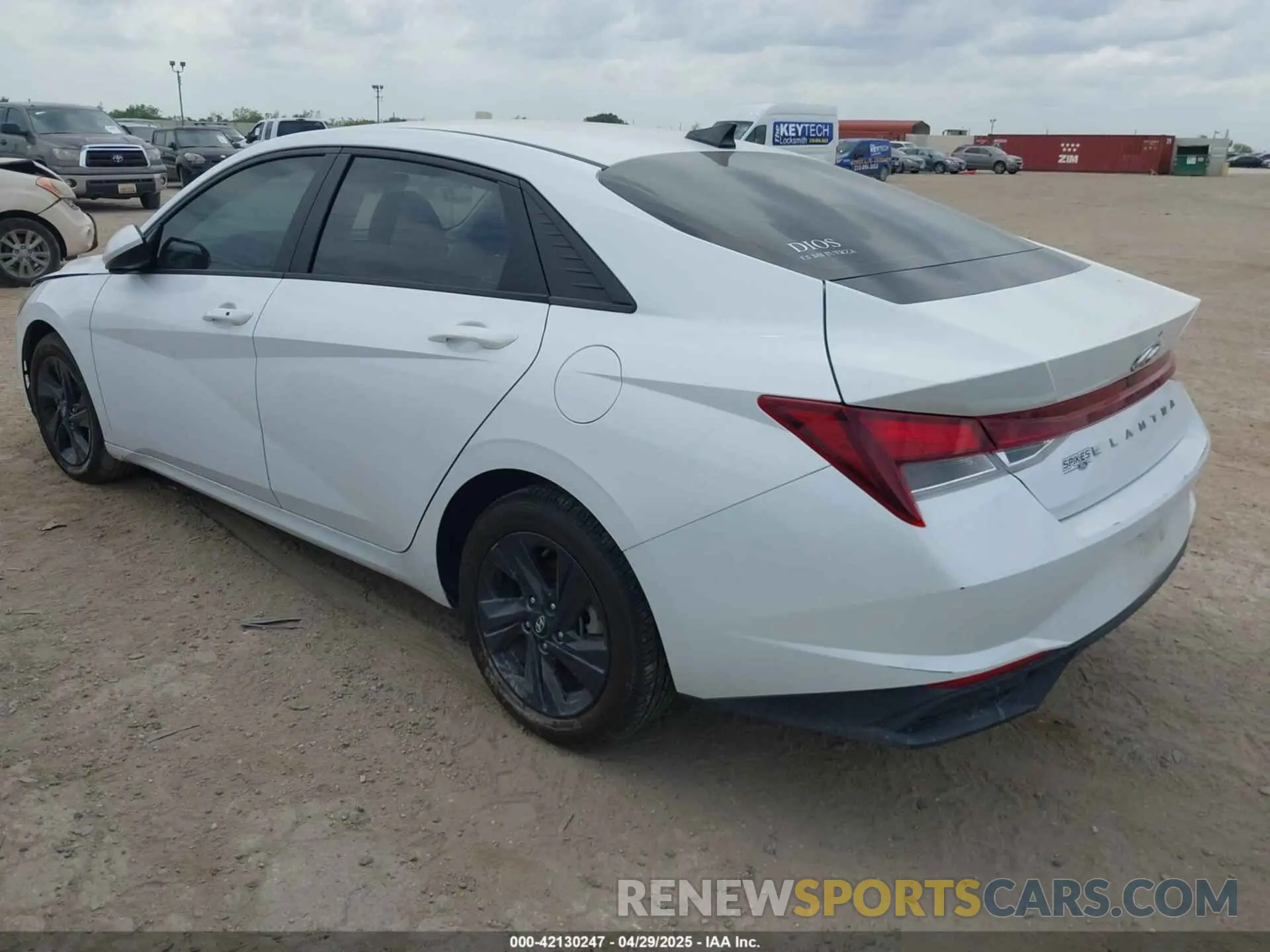 3 fotografías del automóvil dañado 5NPLM4AG6MH002610 HYUNDAI ELANTRA 2021