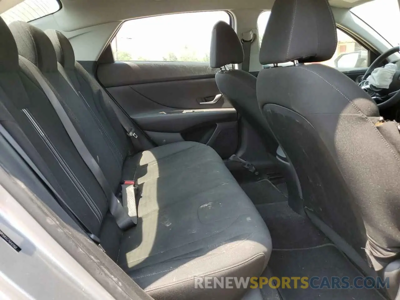 10 fotografías del automóvil dañado 5NPLM4AG7MH011459 HYUNDAI ELANTRA 2021