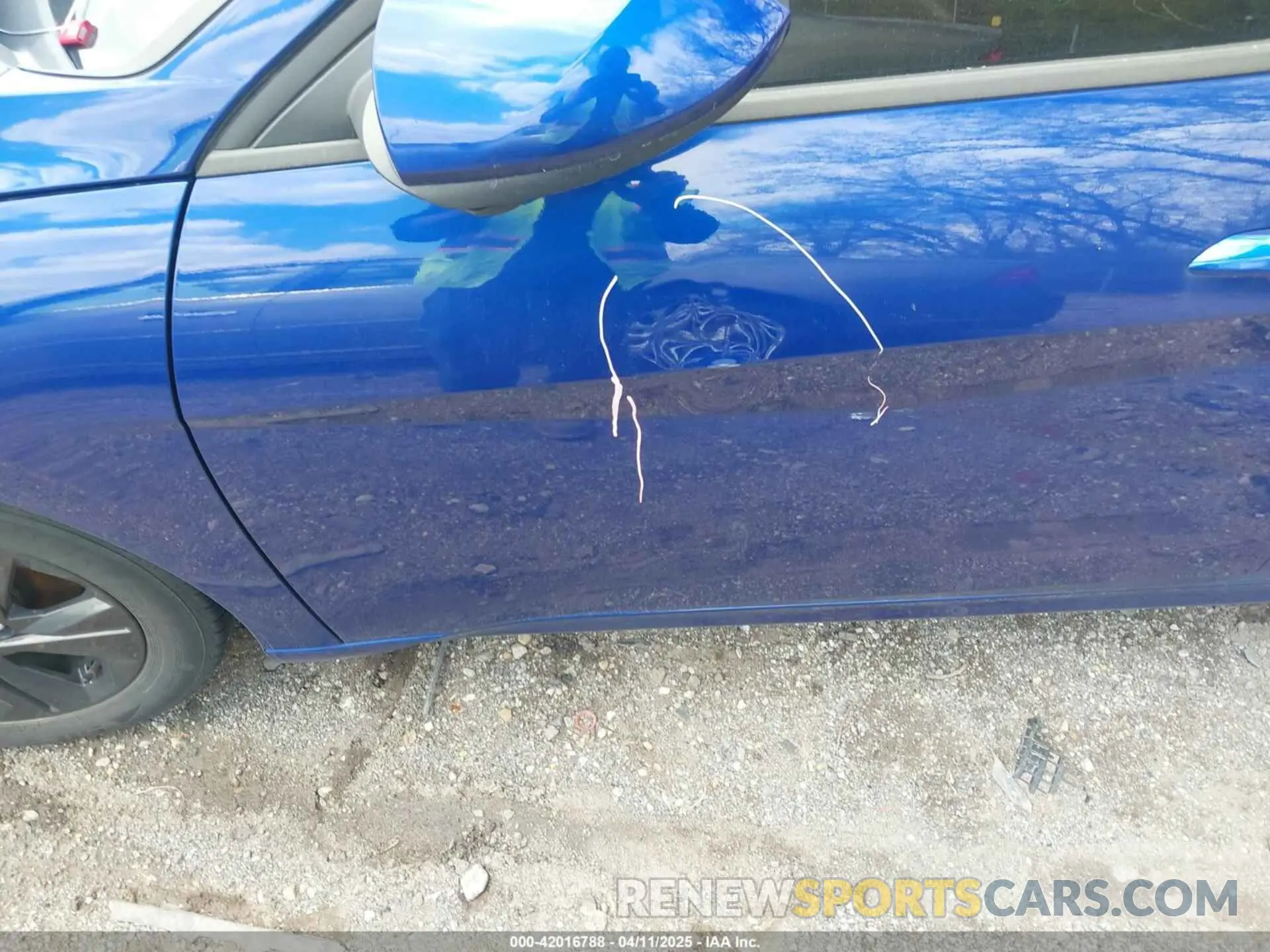 19 fotografías del automóvil dañado 5NPLM4AG7MH045336 HYUNDAI ELANTRA 2021