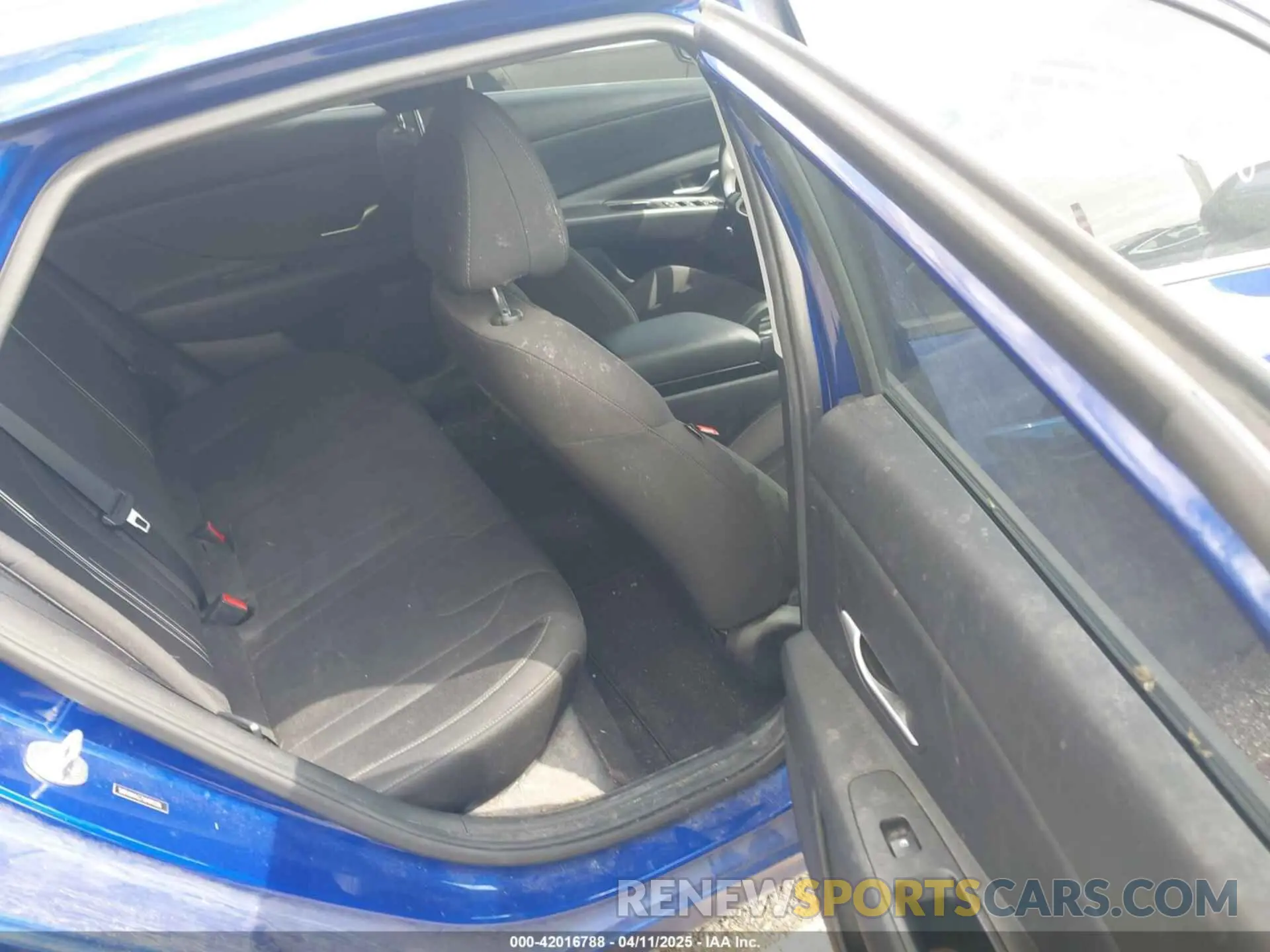 8 fotografías del automóvil dañado 5NPLM4AG7MH045336 HYUNDAI ELANTRA 2021