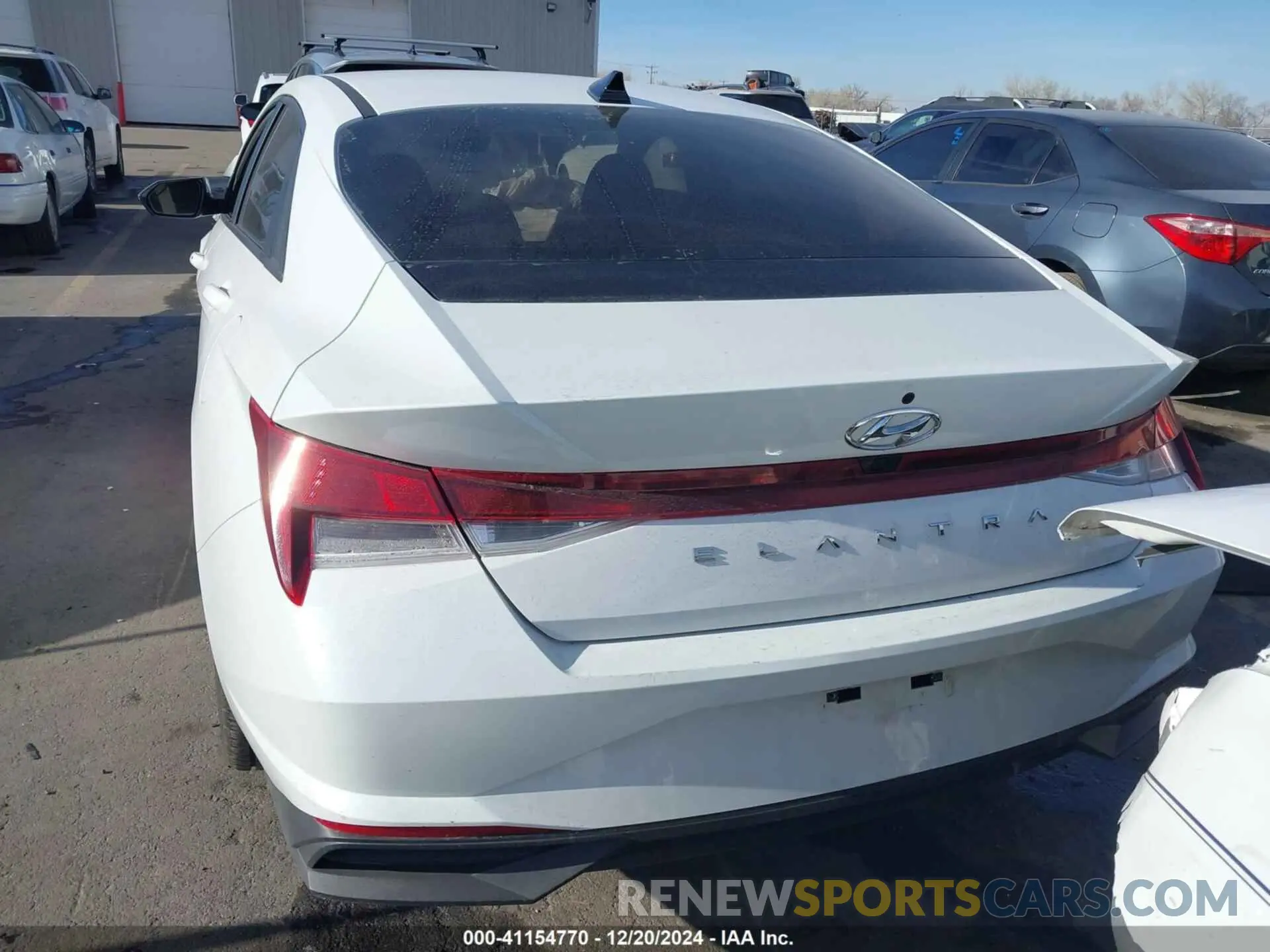 16 fotografías del automóvil dañado 5NPLM4AG8MH001152 HYUNDAI ELANTRA 2021