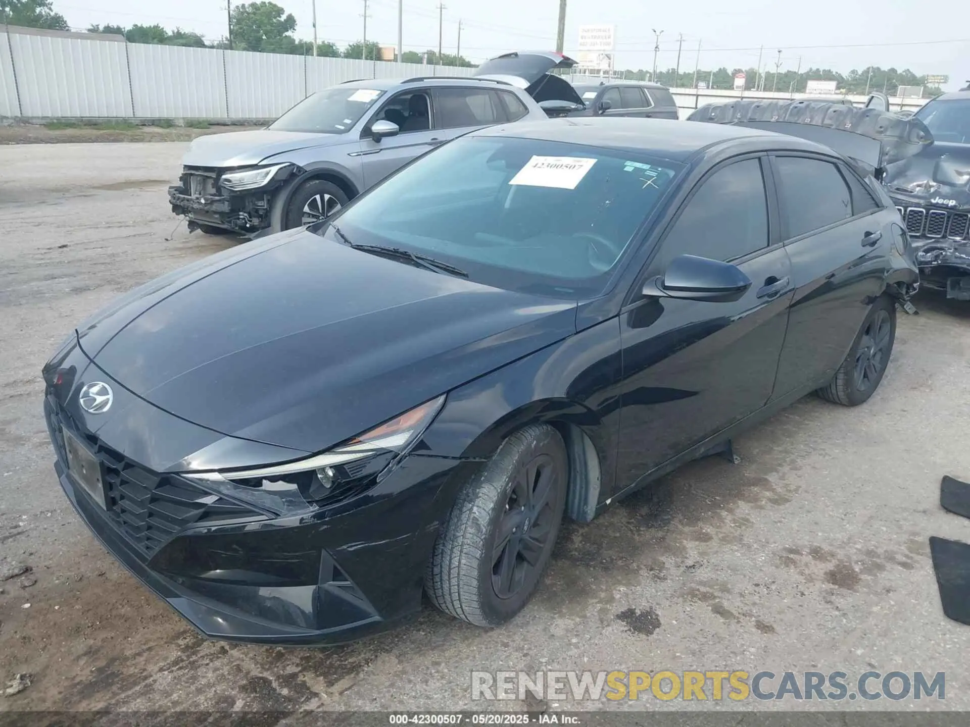 2 fotografías del automóvil dañado 5NPLM4AG8MH027833 HYUNDAI ELANTRA 2021