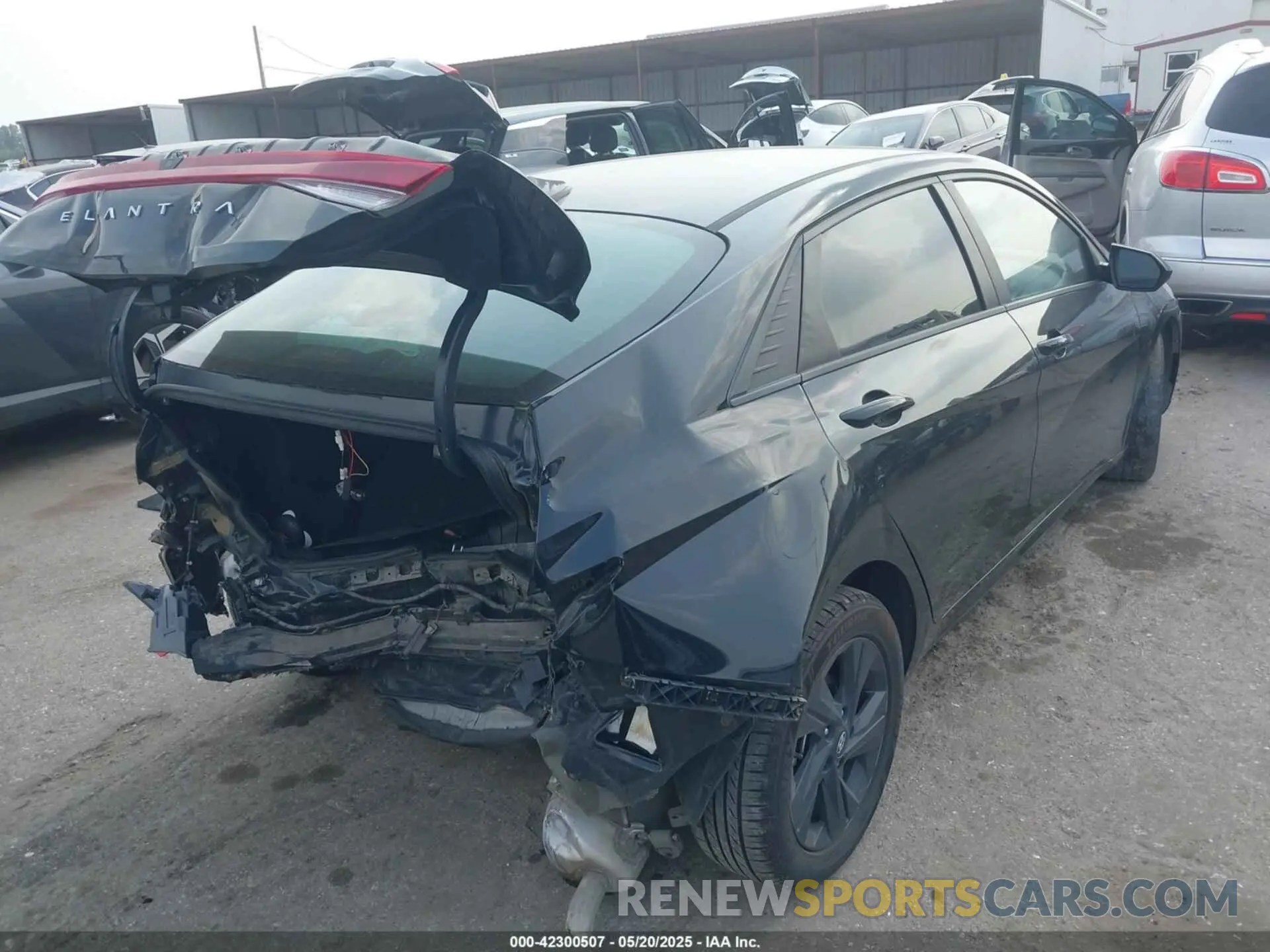 4 fotografías del automóvil dañado 5NPLM4AG8MH027833 HYUNDAI ELANTRA 2021