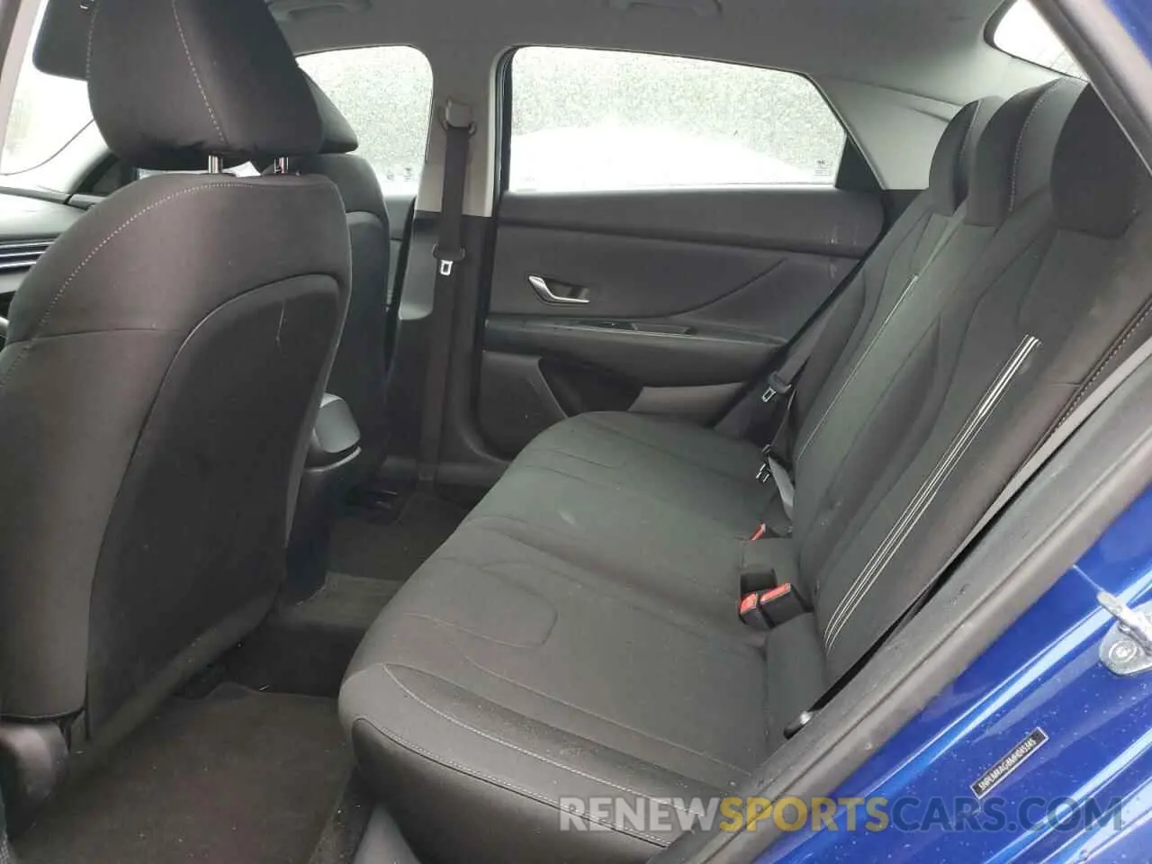 10 fotografías del automóvil dañado 5NPLM4AG8MH045345 HYUNDAI ELANTRA 2021