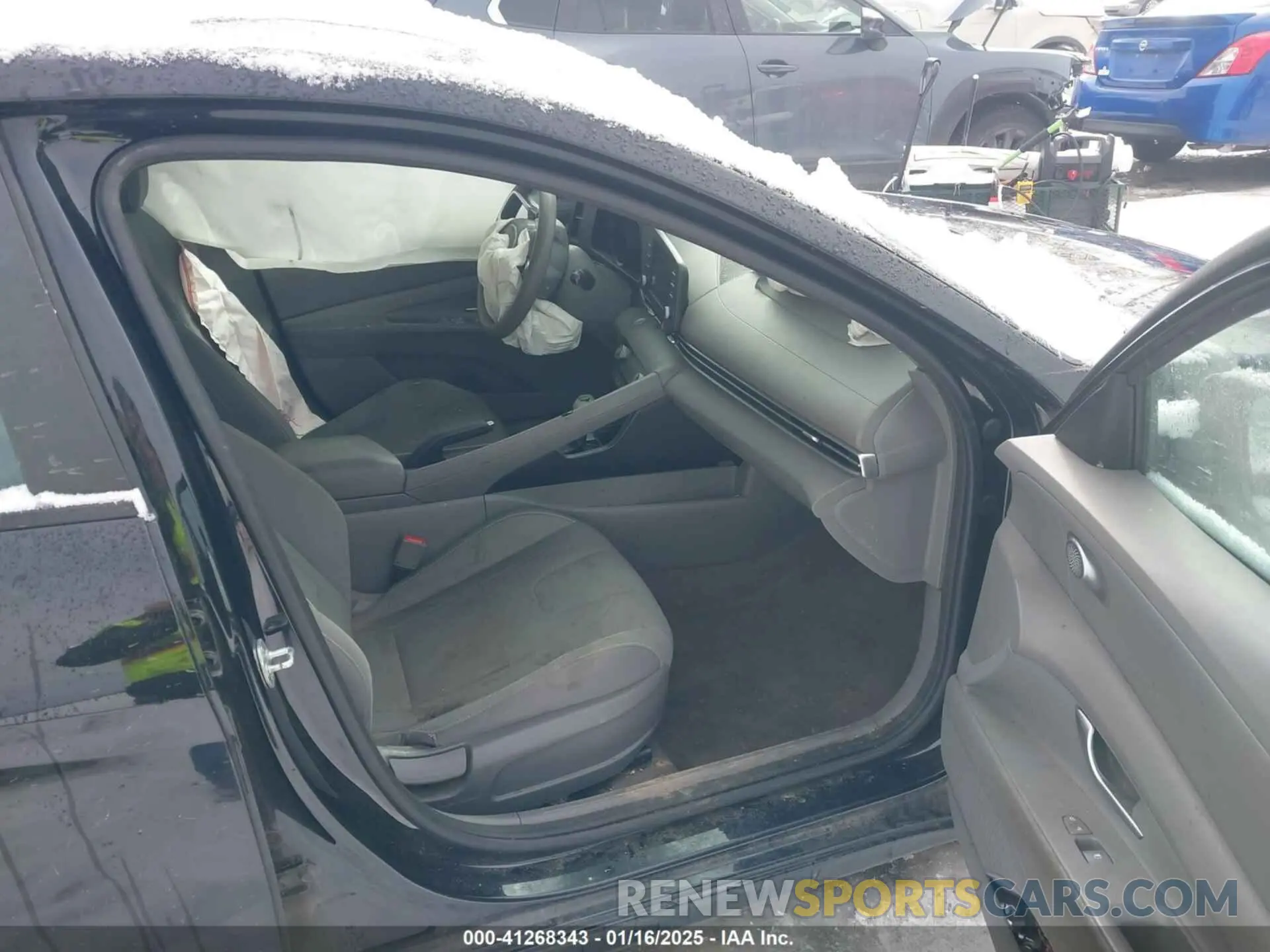 5 fotografías del automóvil dañado 5NPLM4AG9MH003332 HYUNDAI ELANTRA 2021