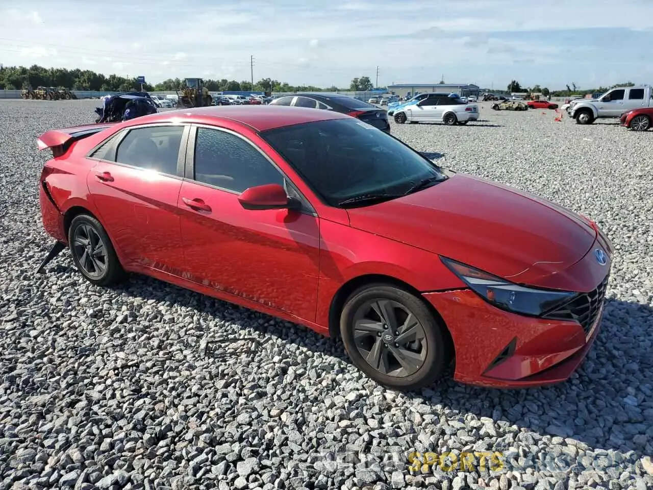 4 fotografías del automóvil dañado 5NPLM4AG9MH033284 HYUNDAI ELANTRA 2021