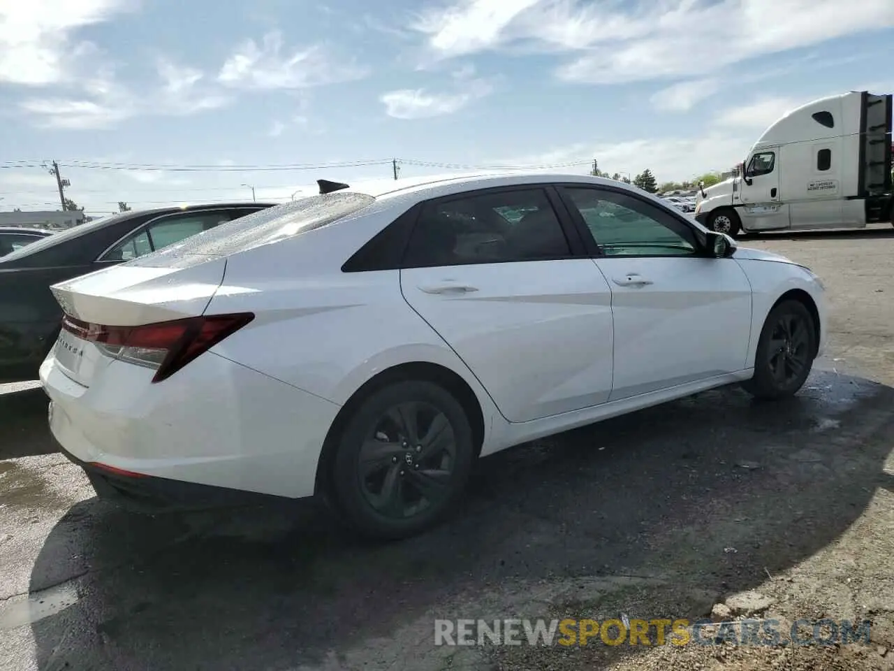 3 fotografías del automóvil dañado 5NPLM4AGXMH038834 HYUNDAI ELANTRA 2021