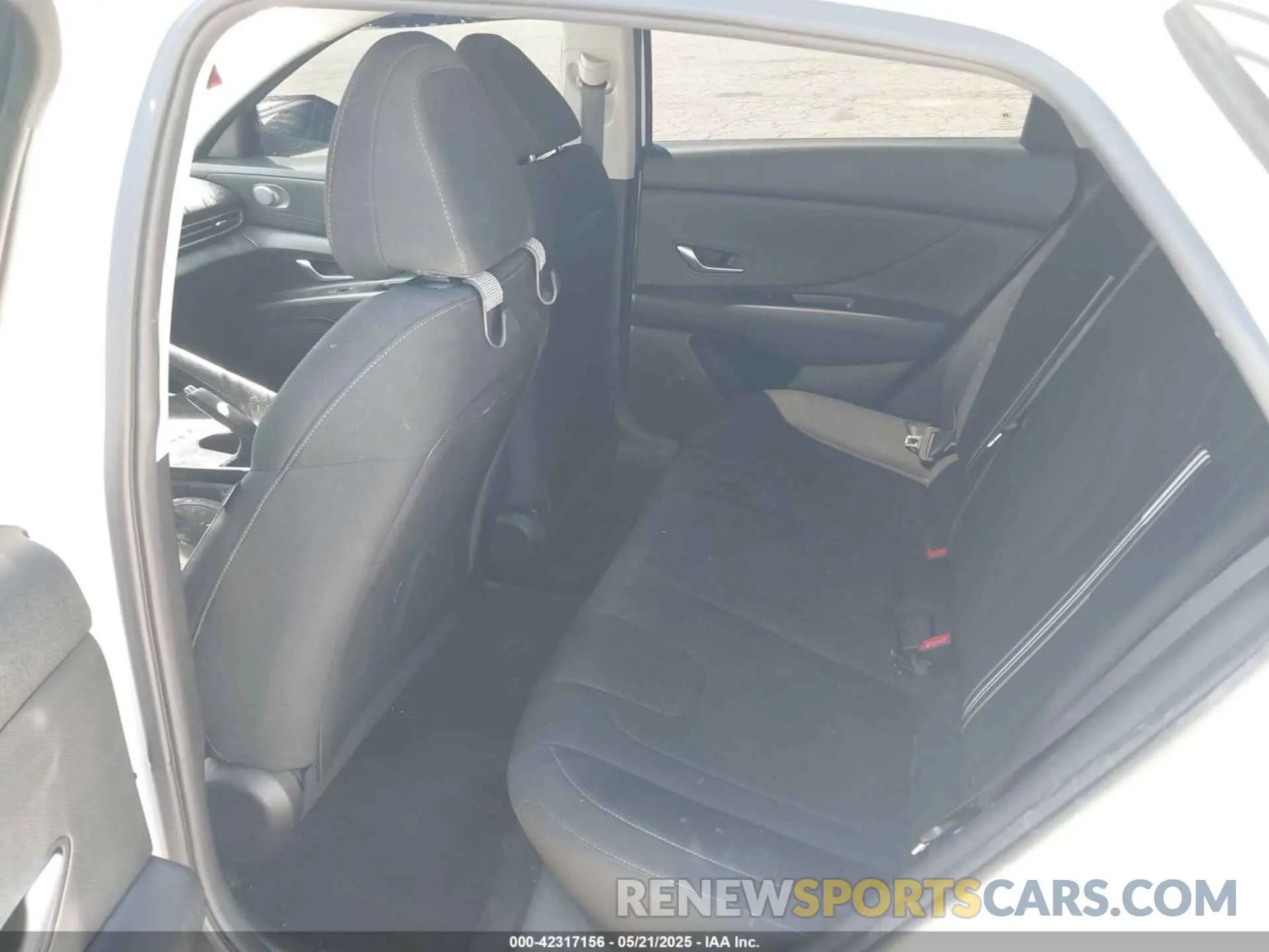8 fotografías del automóvil dañado 5NPLM4AGXMH051177 HYUNDAI ELANTRA 2021