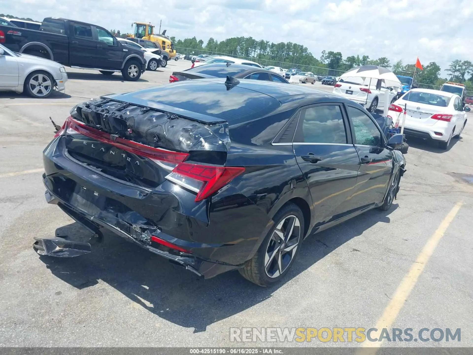 4 fotografías del automóvil dañado 5NPLN4AG3MH017045 HYUNDAI ELANTRA 2021