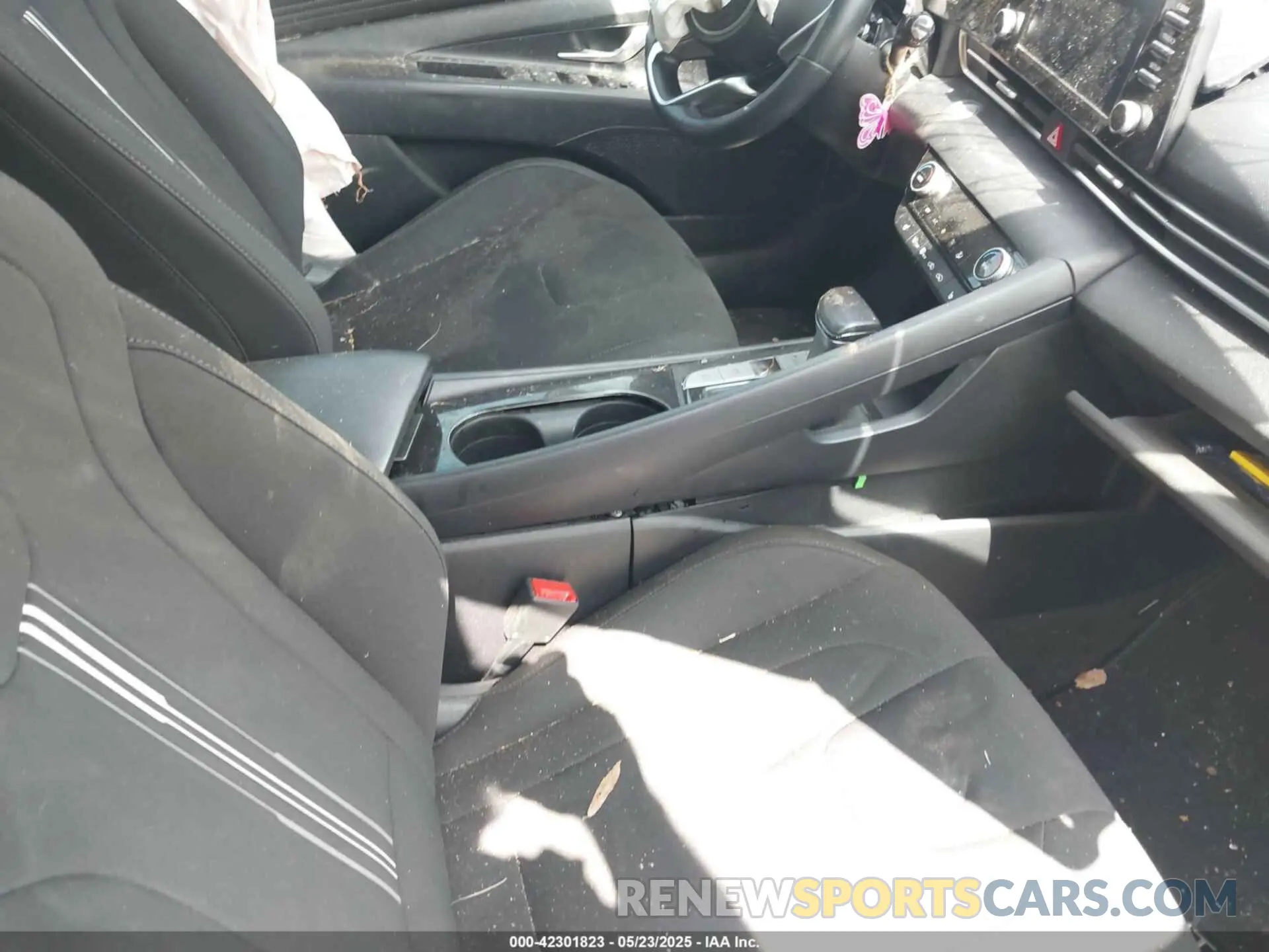 5 fotografías del automóvil dañado 5NPLN4AG8MH020572 HYUNDAI ELANTRA 2021