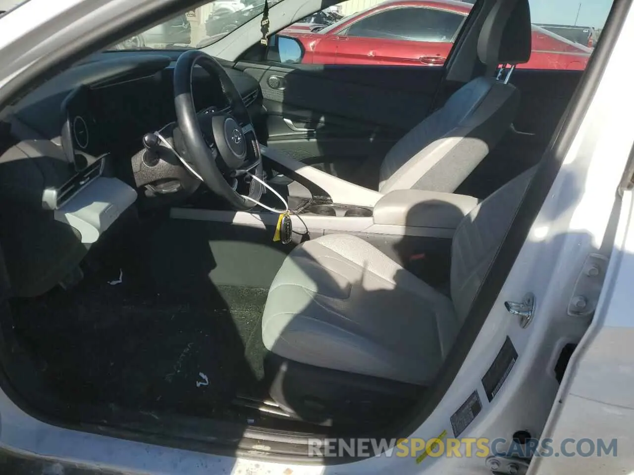 7 fotografías del automóvil dañado 5NPLP4AG2MH020061 HYUNDAI ELANTRA 2021