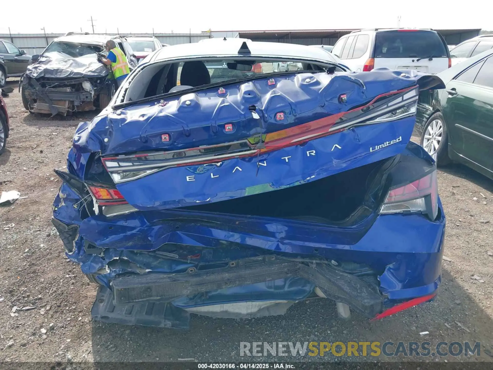 17 fotografías del automóvil dañado 5NPLP4AG2MH043498 HYUNDAI ELANTRA 2021