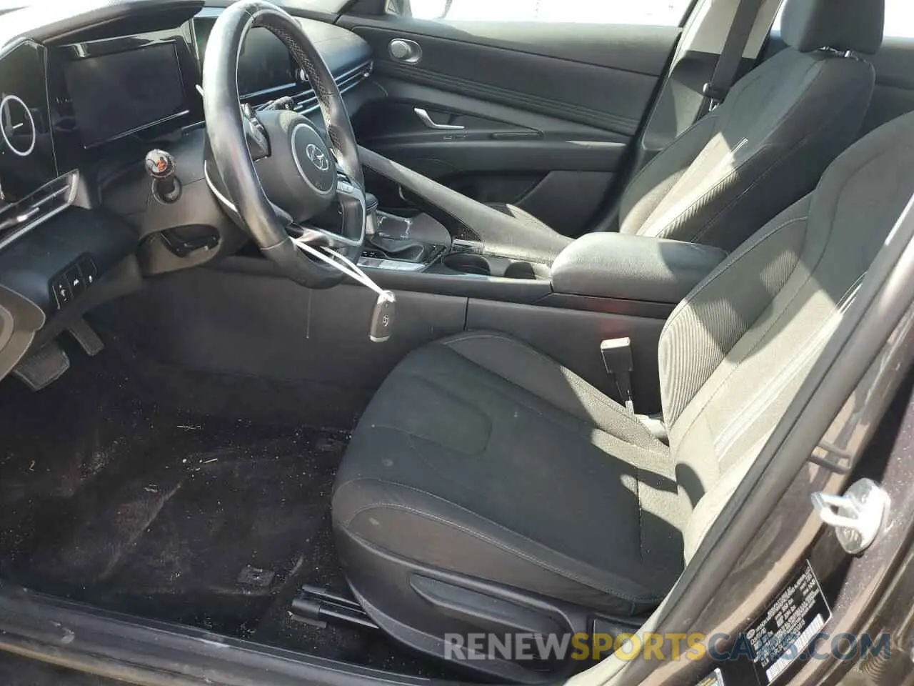 7 fotografías del automóvil dañado 5NPLS4AG1MH000818 HYUNDAI ELANTRA 2021
