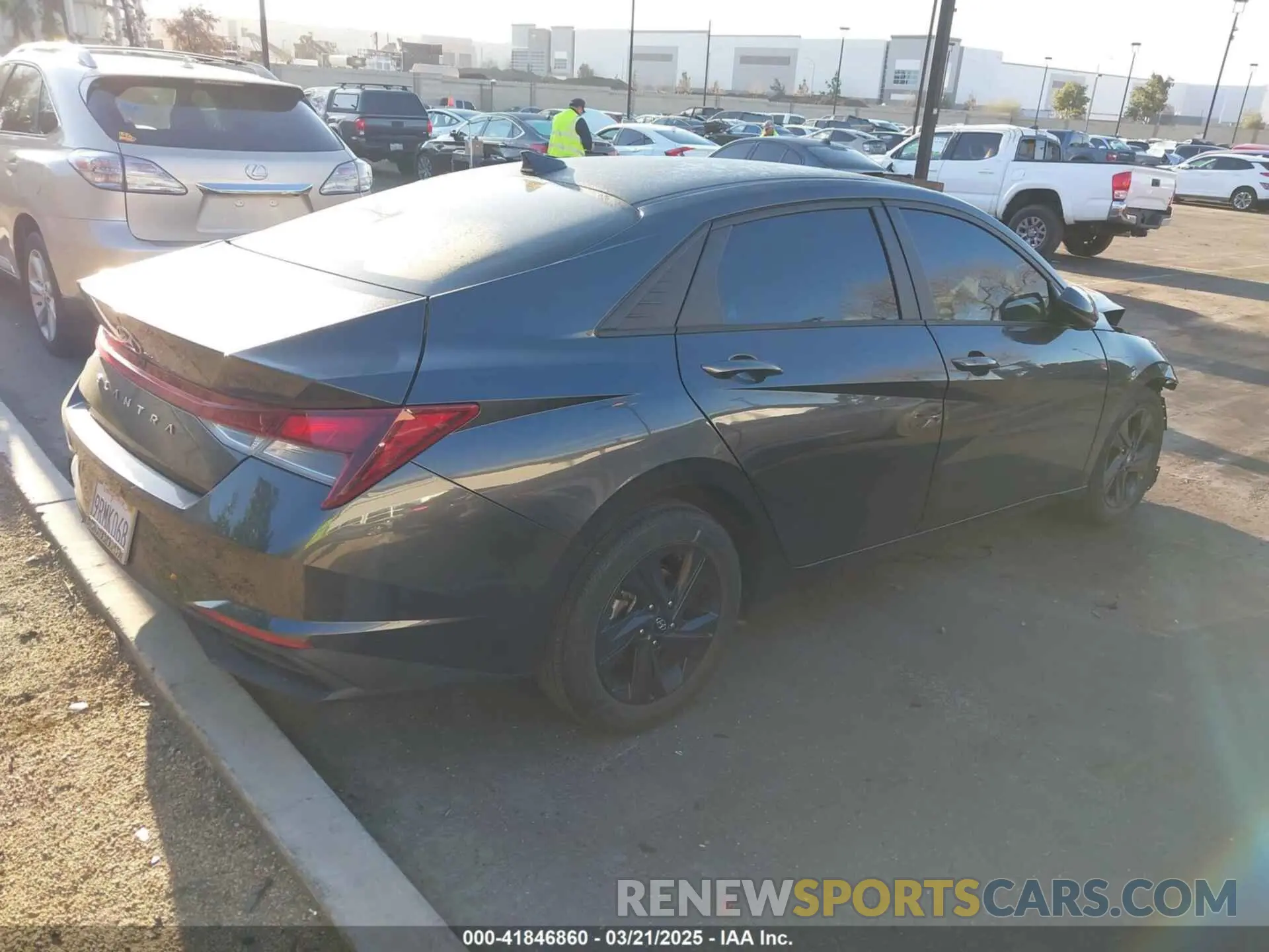 4 fotografías del automóvil dañado 5NPLS4AG2MH005073 HYUNDAI ELANTRA 2021