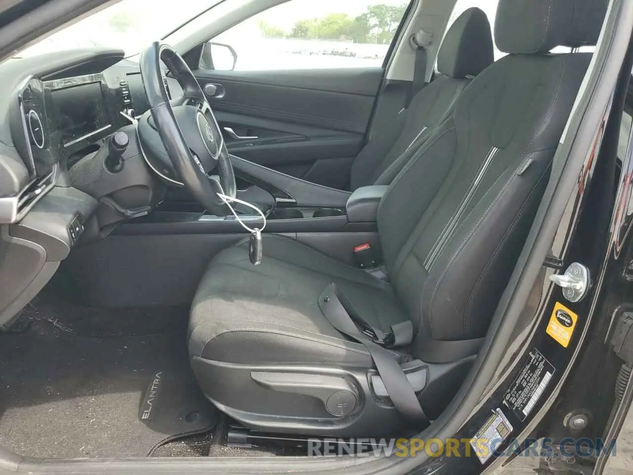 7 fotografías del automóvil dañado 5NPLS4AG2MH033083 HYUNDAI ELANTRA 2021