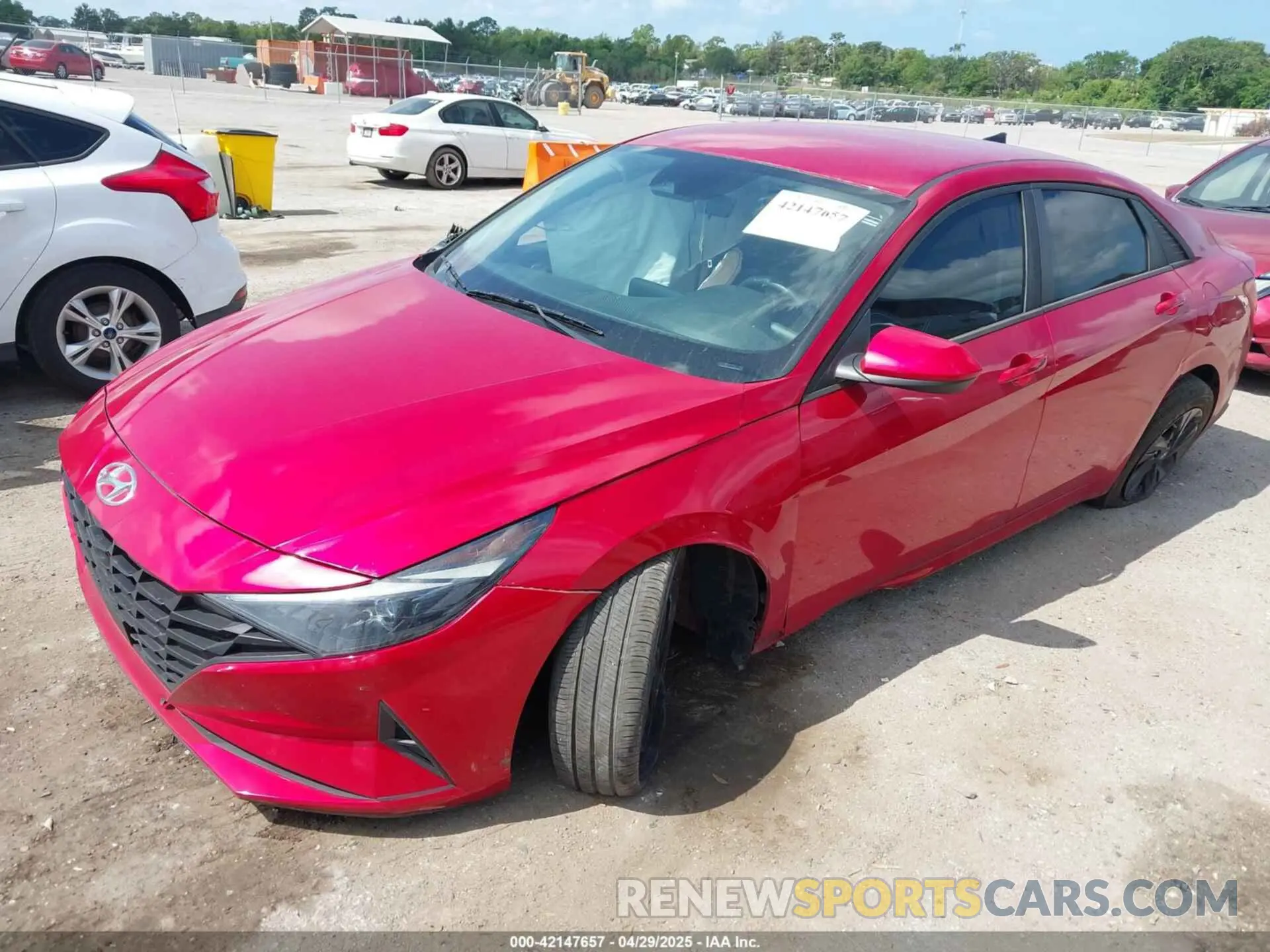 2 fotografías del automóvil dañado 5NPLS4AG3MH052015 HYUNDAI ELANTRA 2021