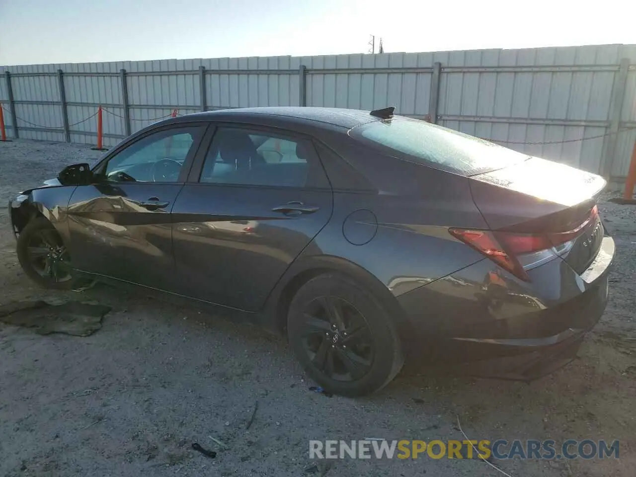 2 fotografías del automóvil dañado 5NPLS4AG8MH002369 HYUNDAI ELANTRA 2021