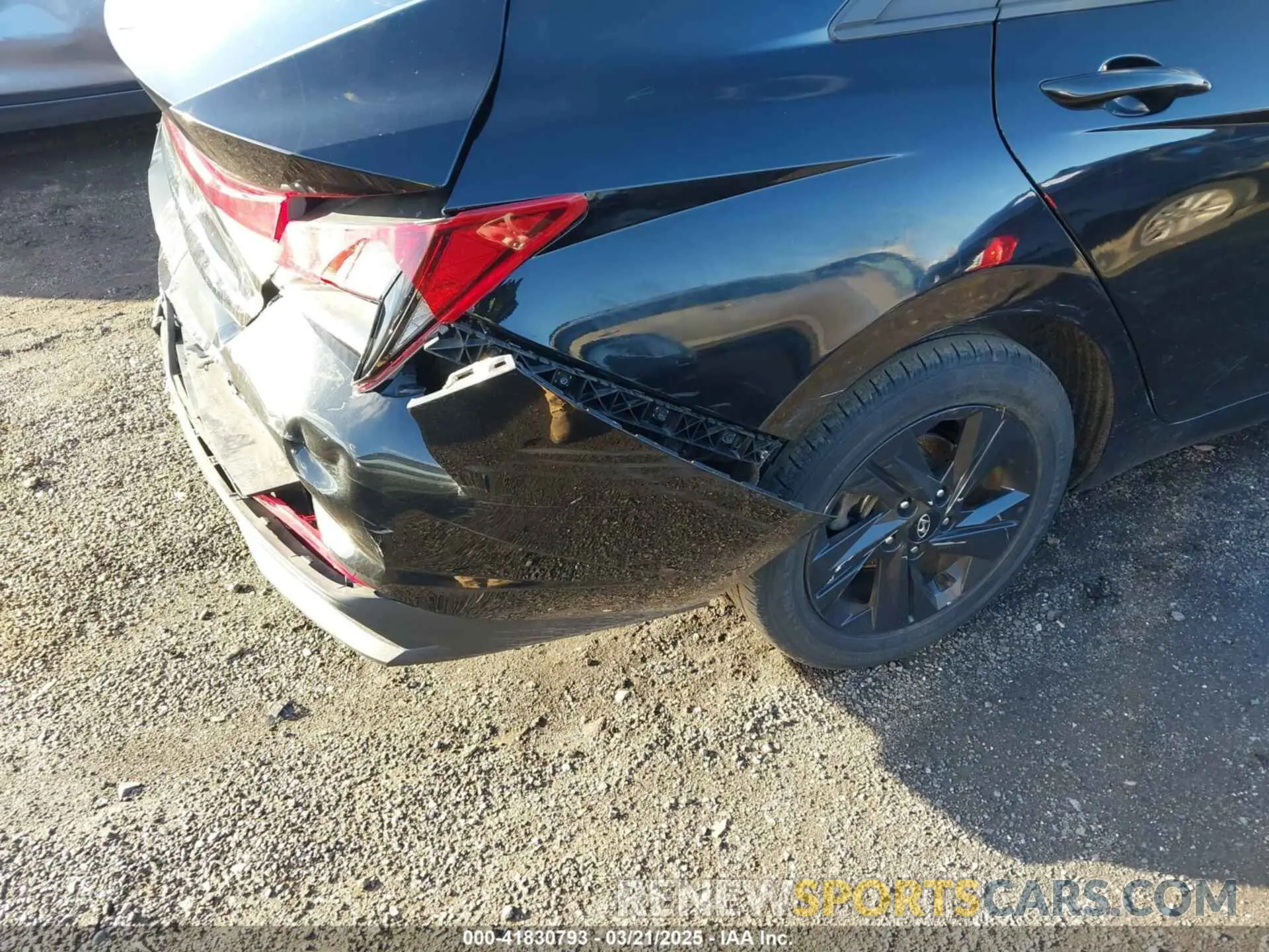 18 fotografías del automóvil dañado 5NPLS4AG8MH031614 HYUNDAI ELANTRA 2021
